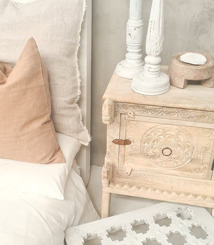 Ukhali Side Table/Stool 1