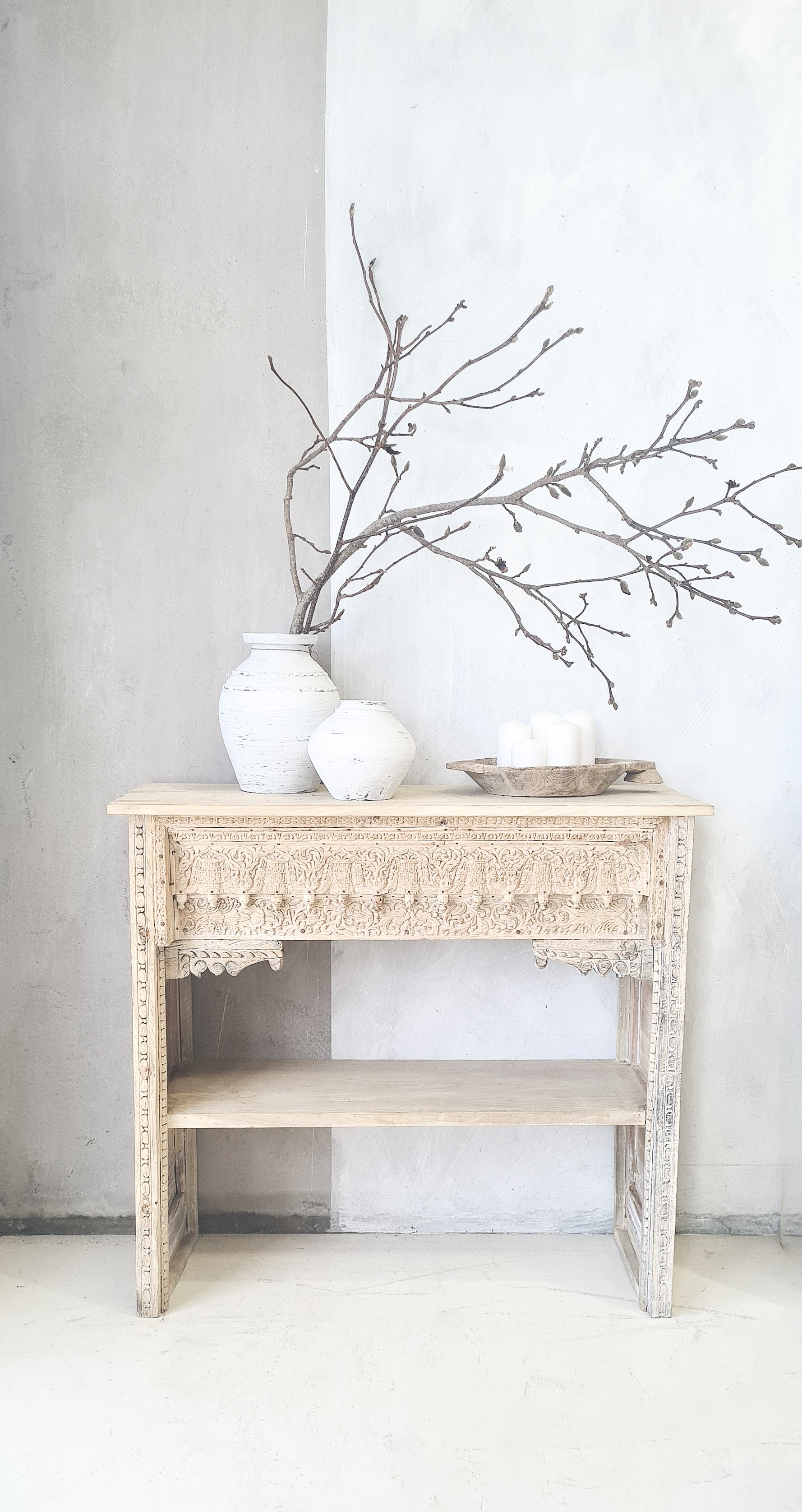 Indian Vintage Console 252311