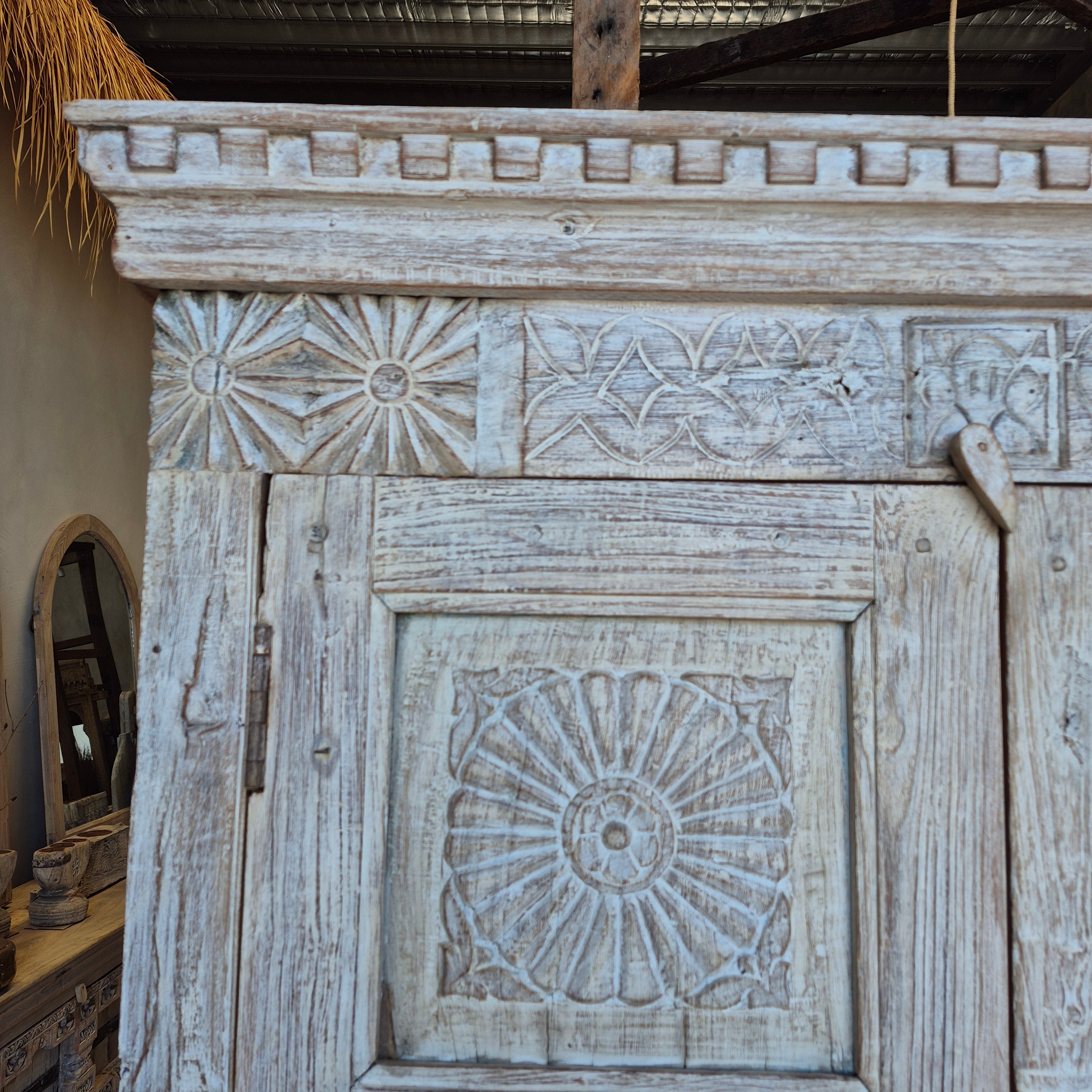 Indian Almirah Cabinet 270403