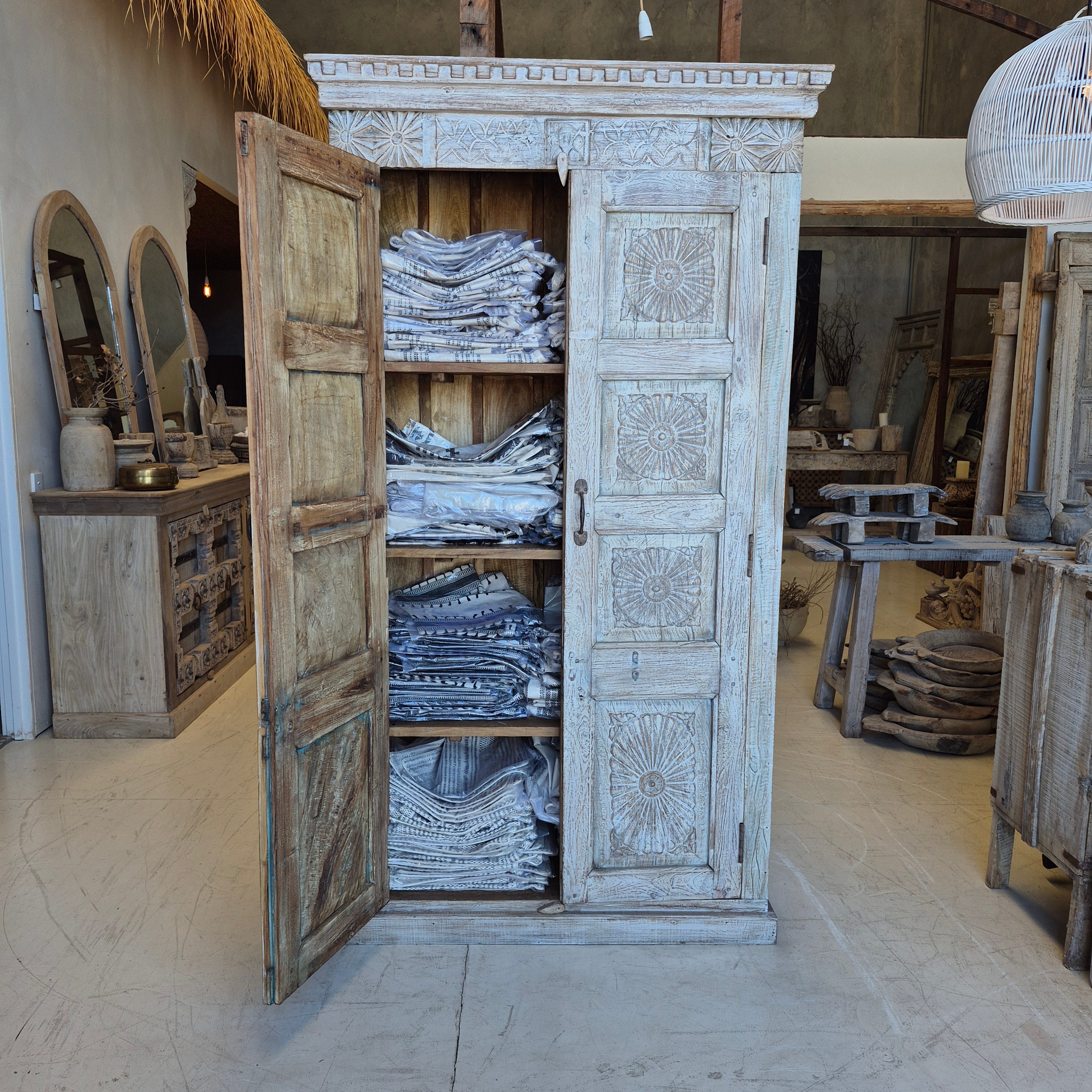 Indian Almirah Cabinet 270403