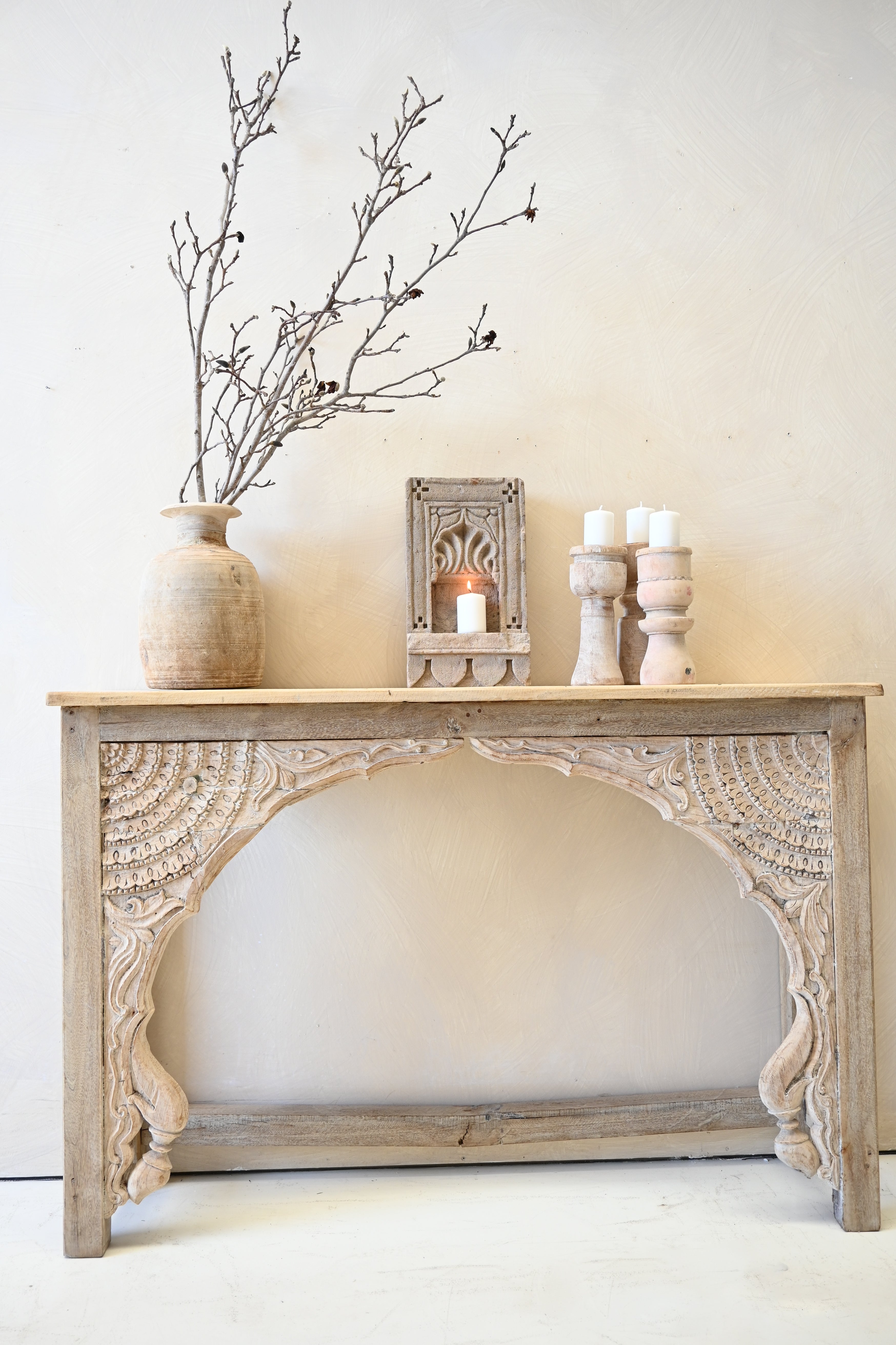 Indian Vintage Console 270259