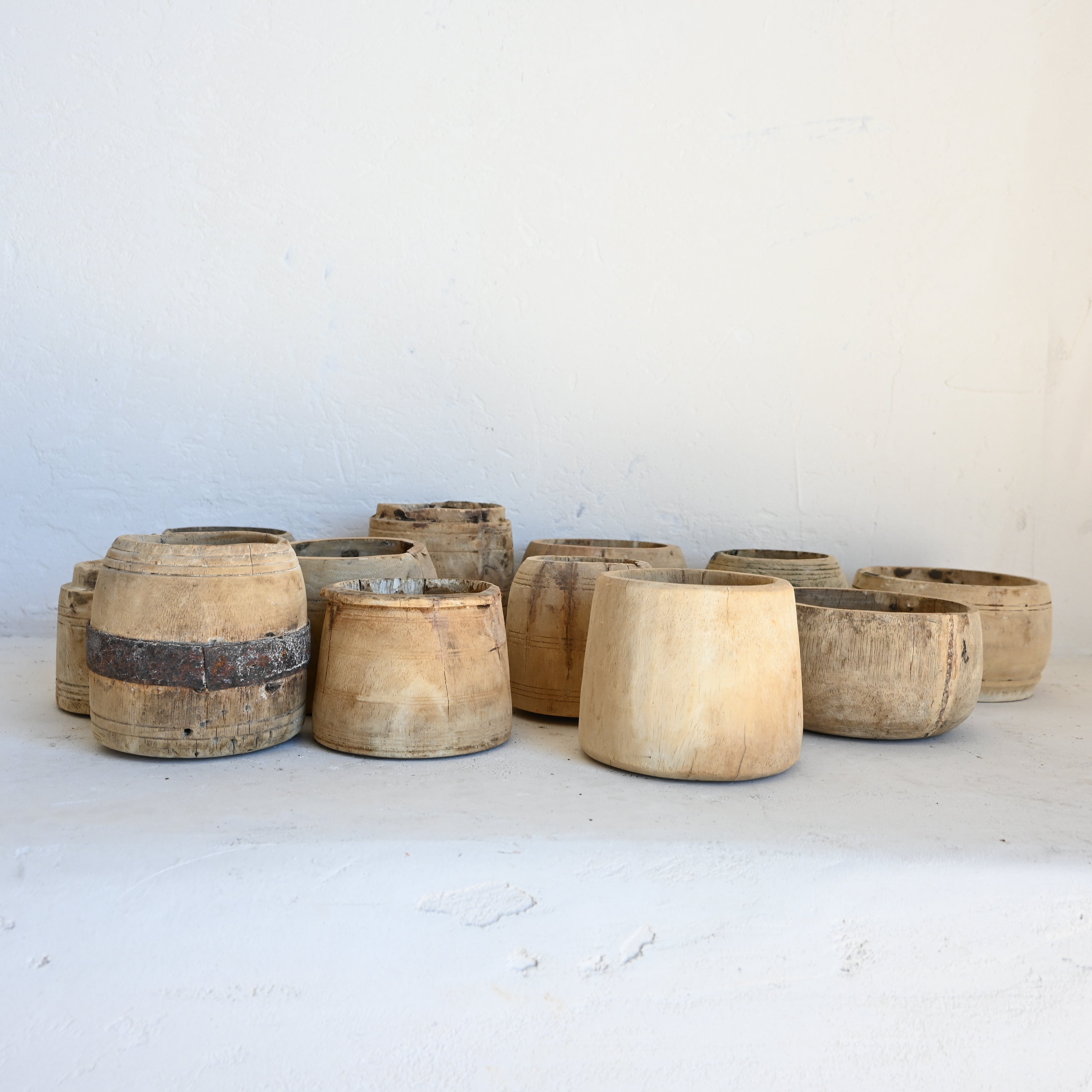 Vintage Indian Mana Pot 281148