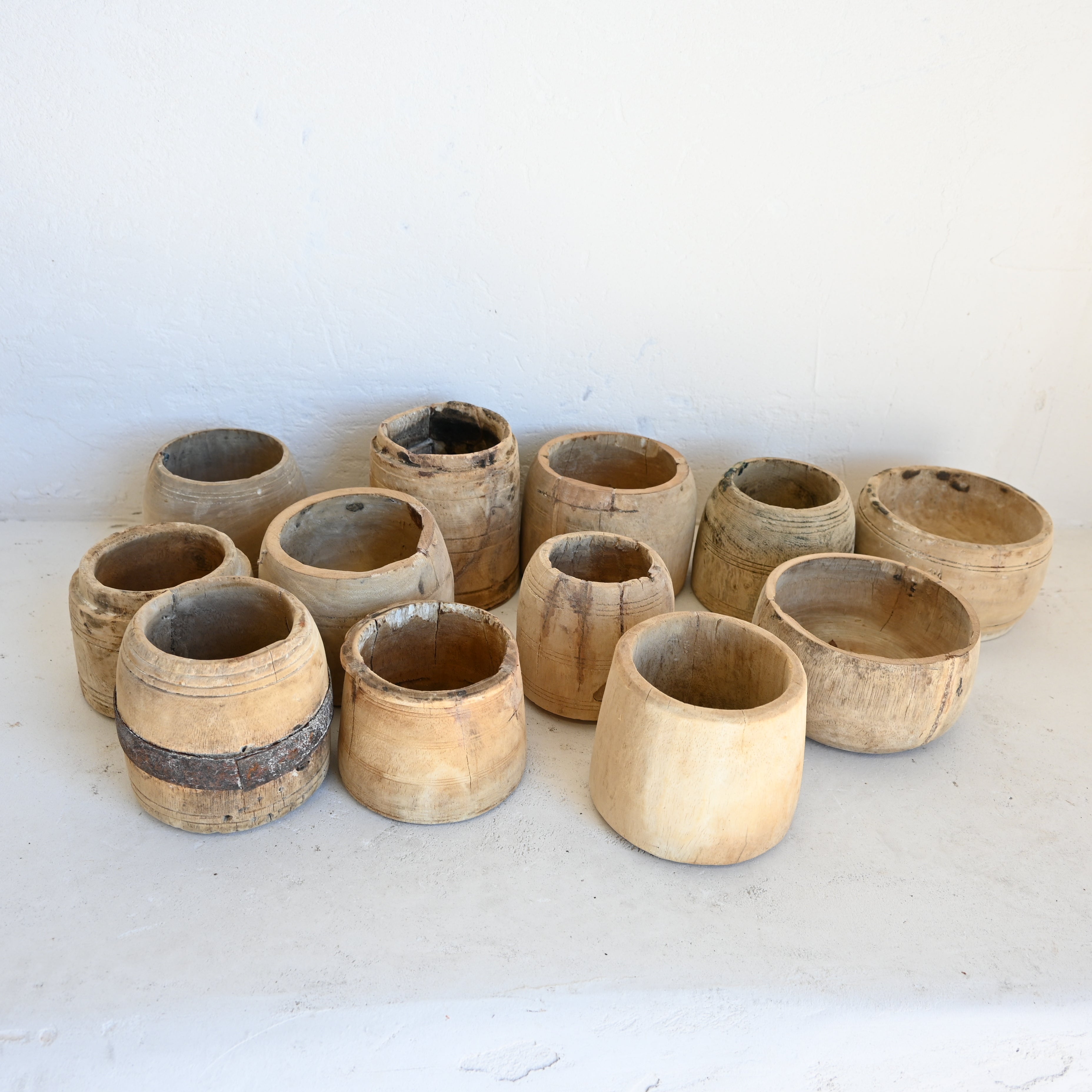 Vintage Indian Mana Pot 281148