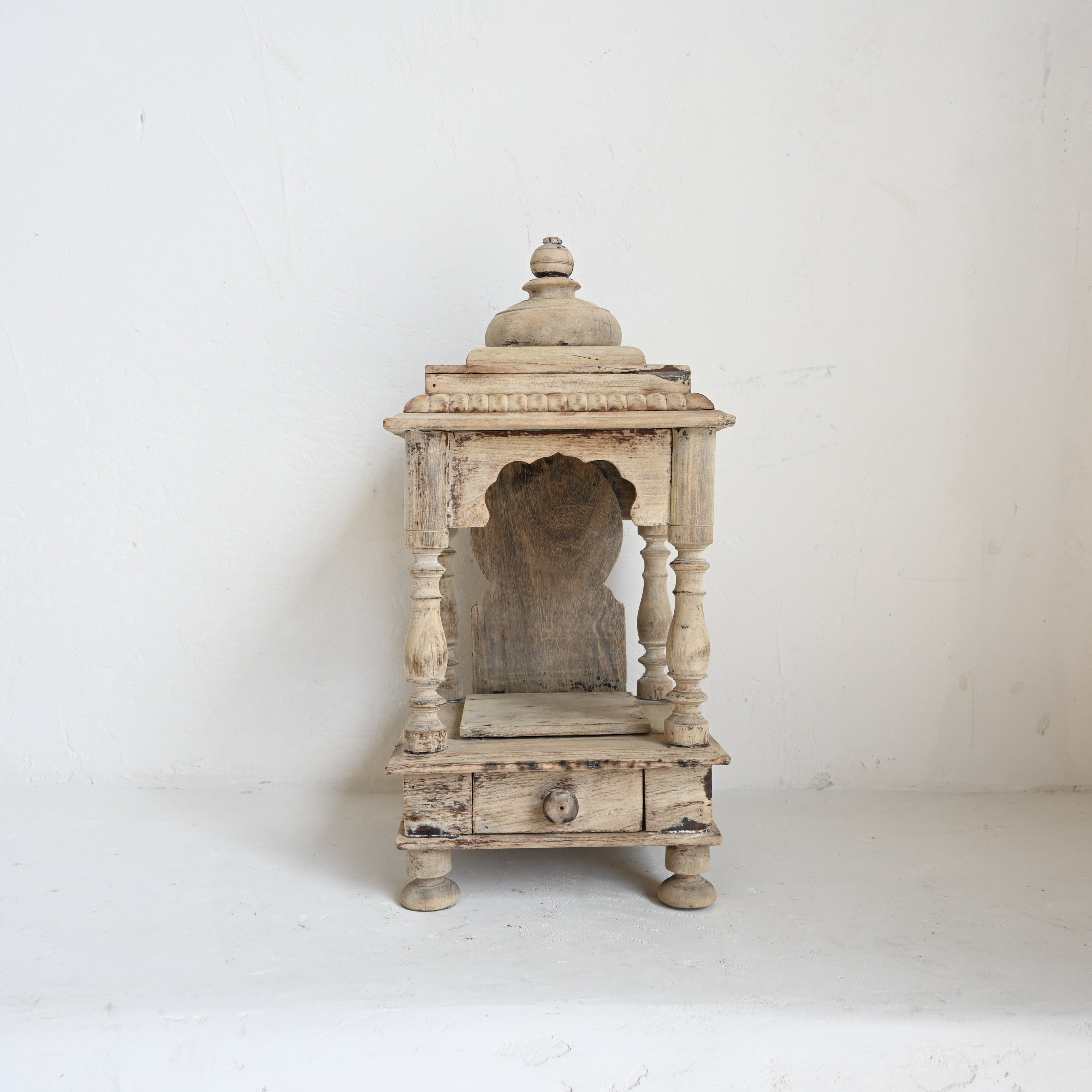 Vintage Indian temple 283190