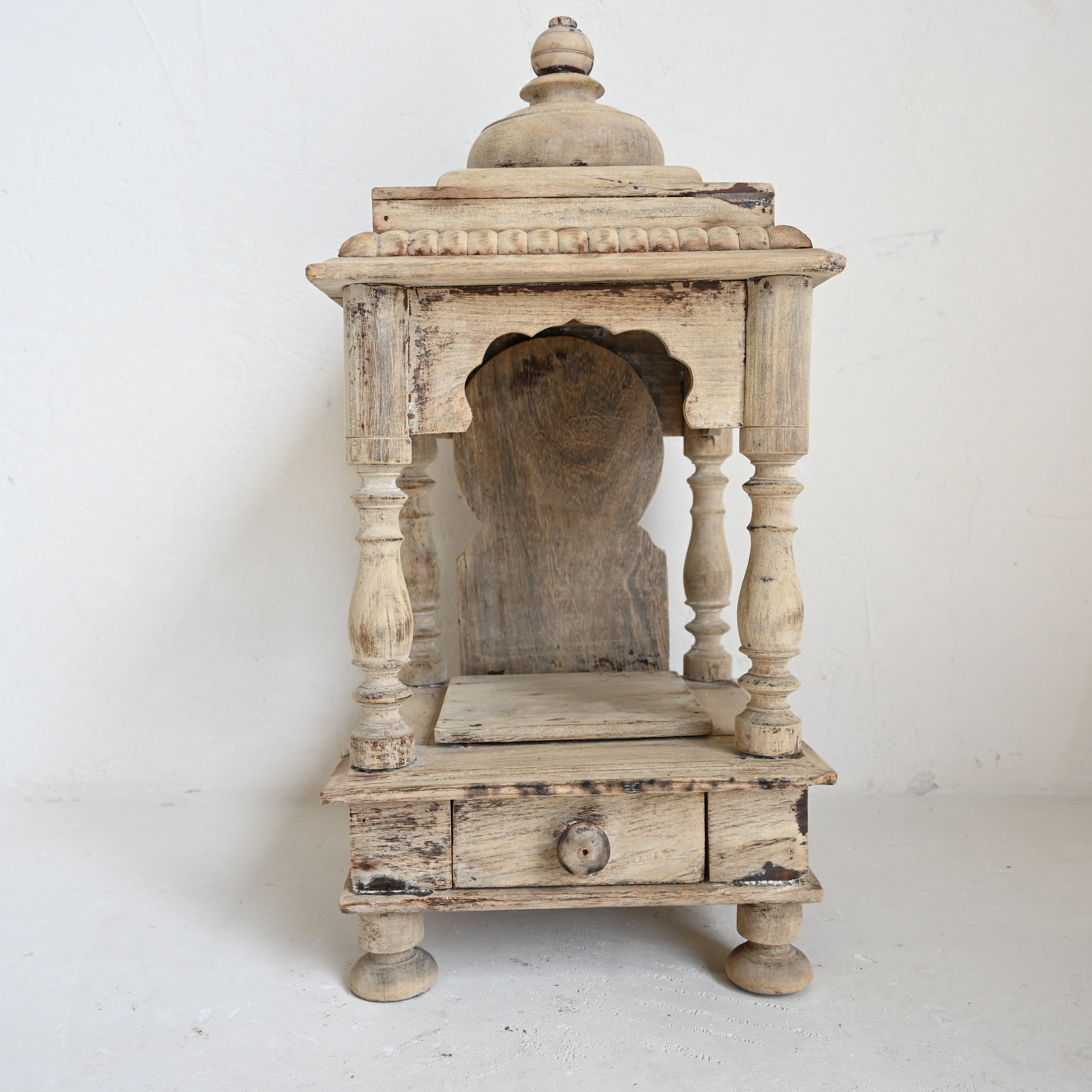 Vintage Indian temple 283190