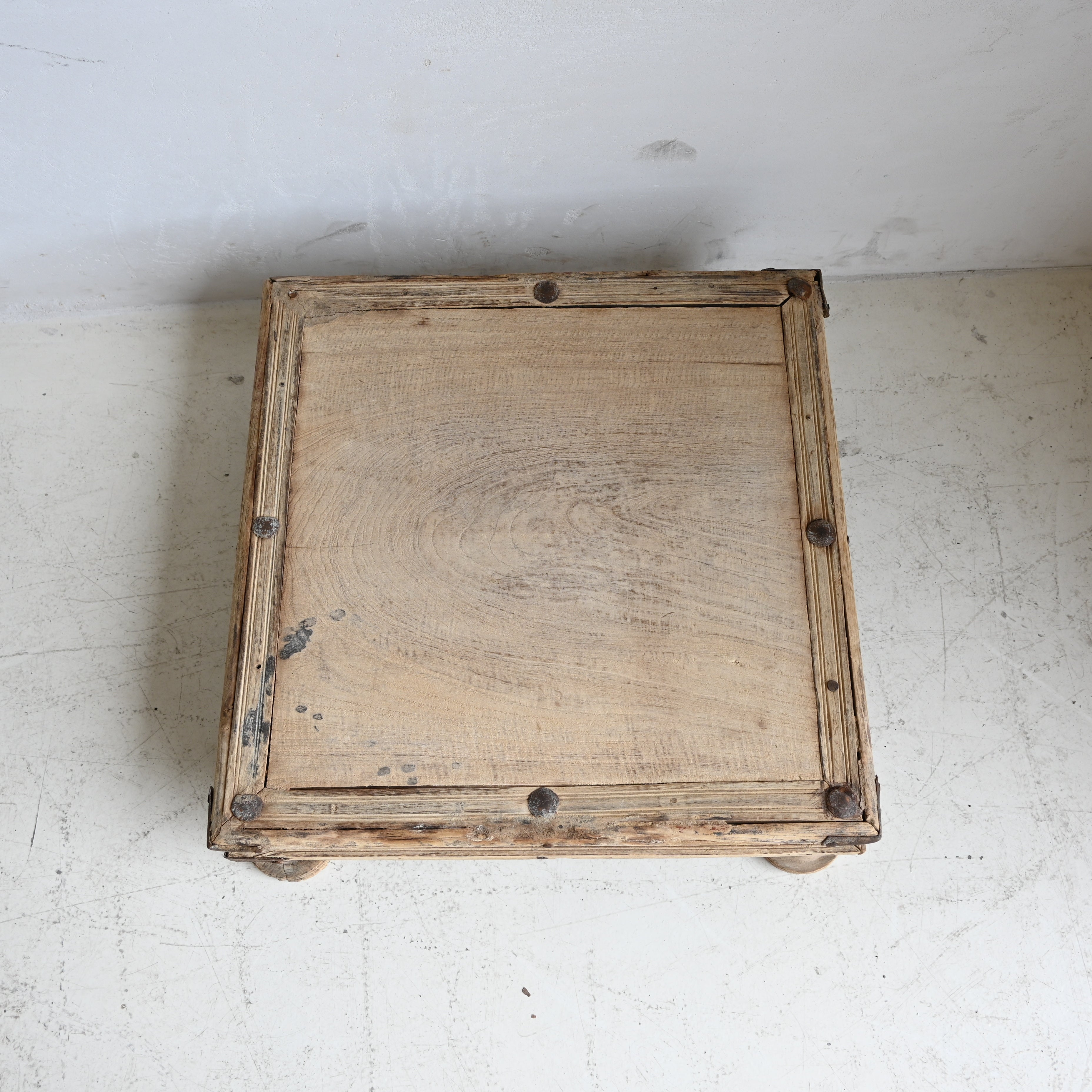 Vintage Indian bajot/side  table 282735