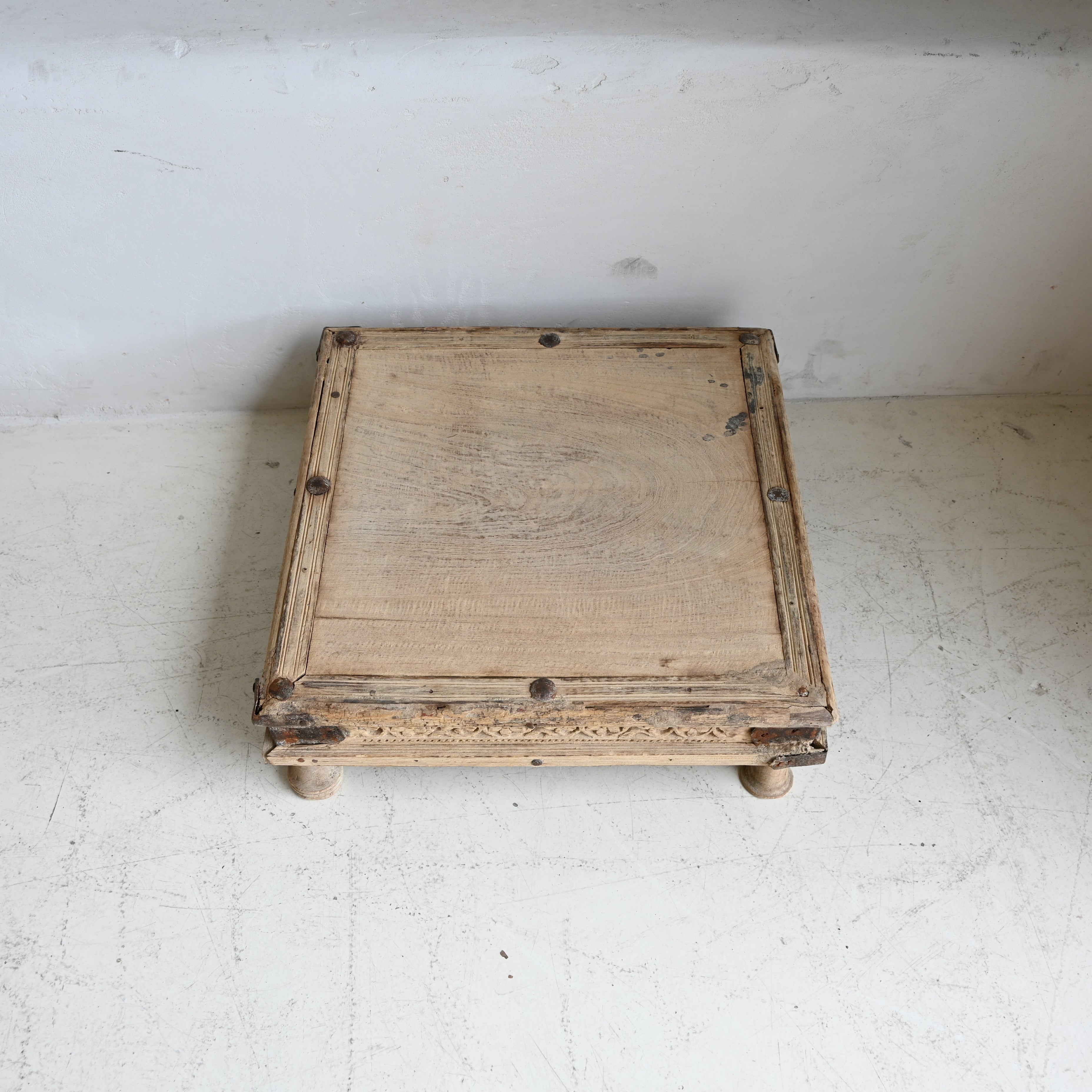 Vintage Indian bajot/side  table 282735