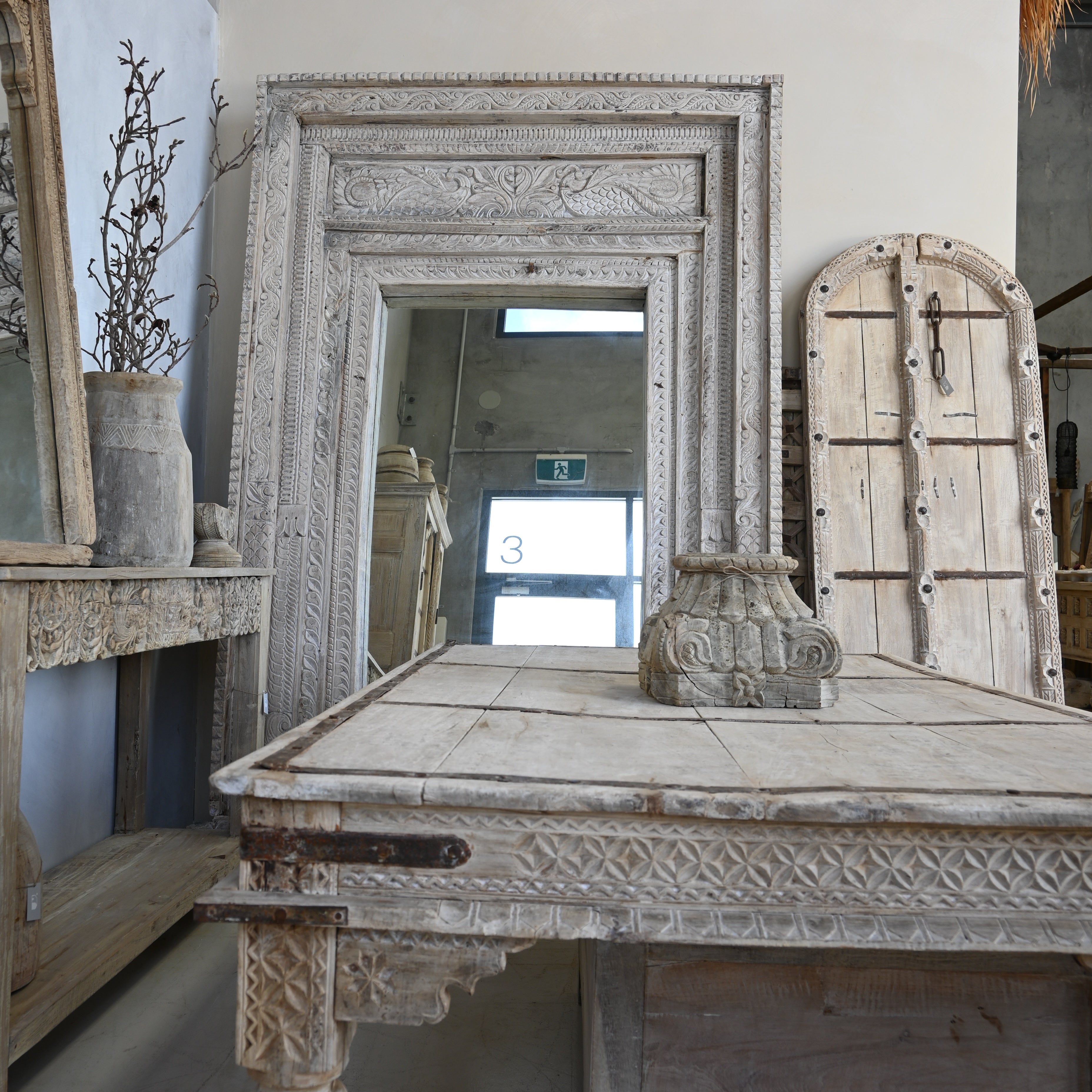 Vintage Indian Table 252501