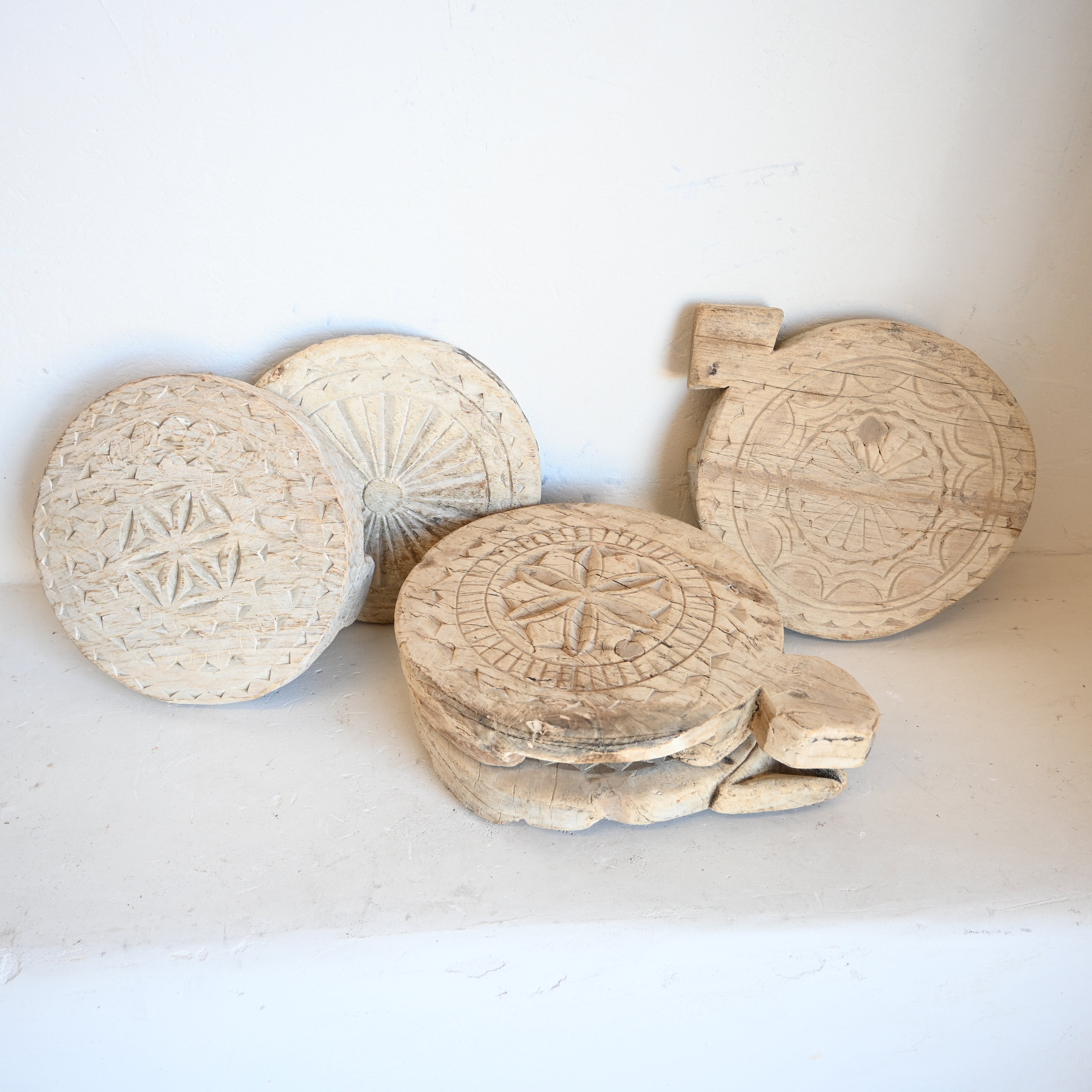 Indian carved Chapati with legs 288179