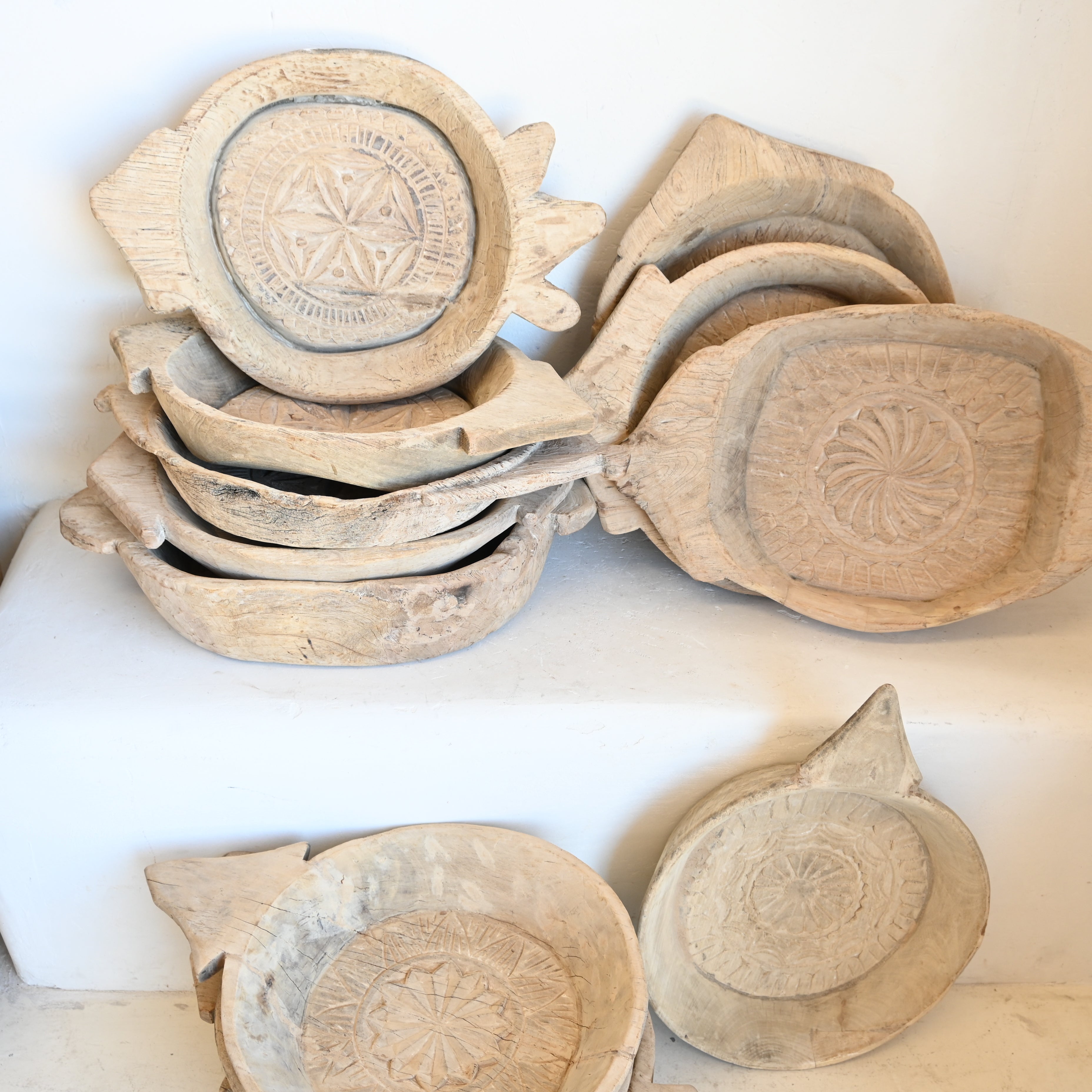 Indian Tray/bowl with handle 288180