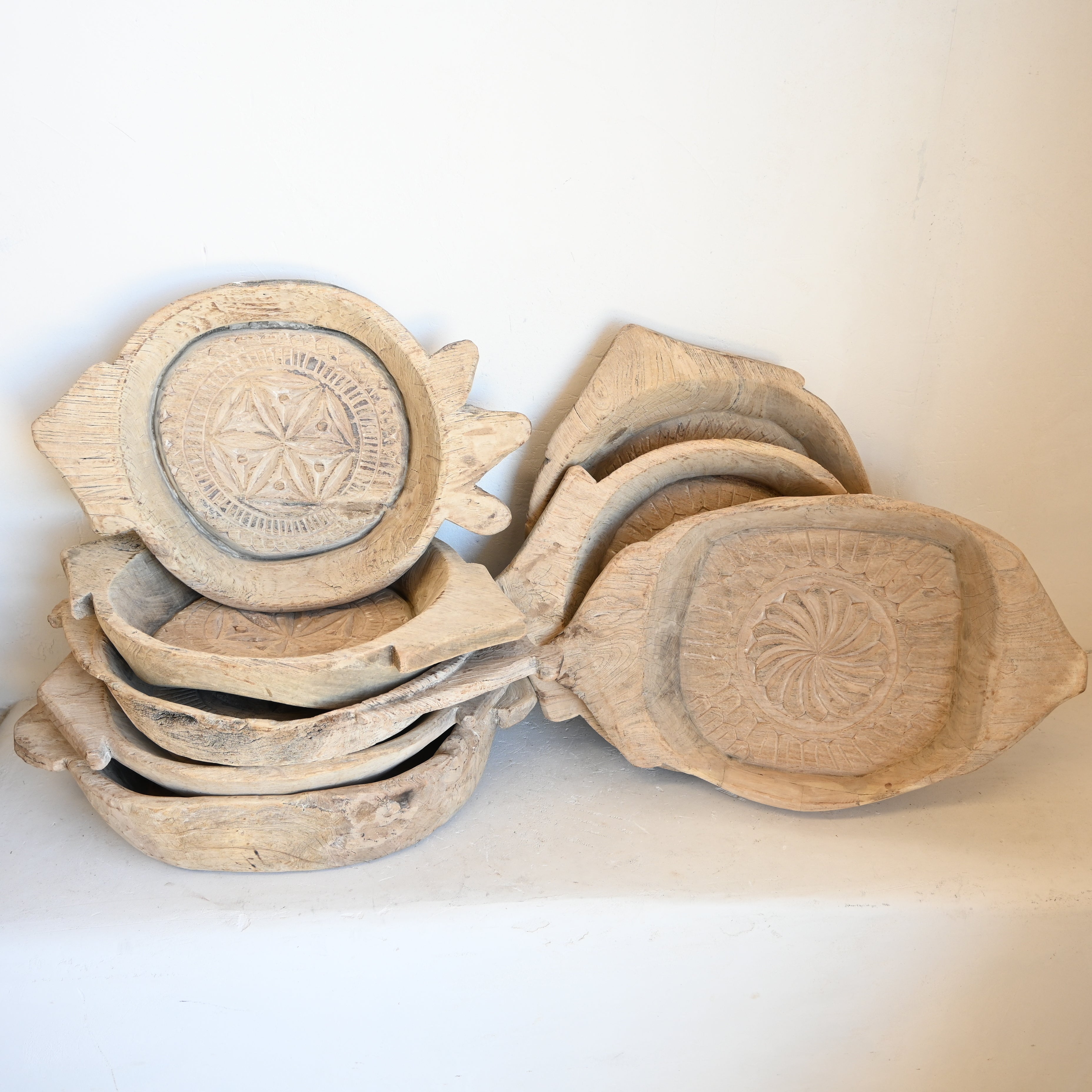 Indian Tray/bowl with handle 288180