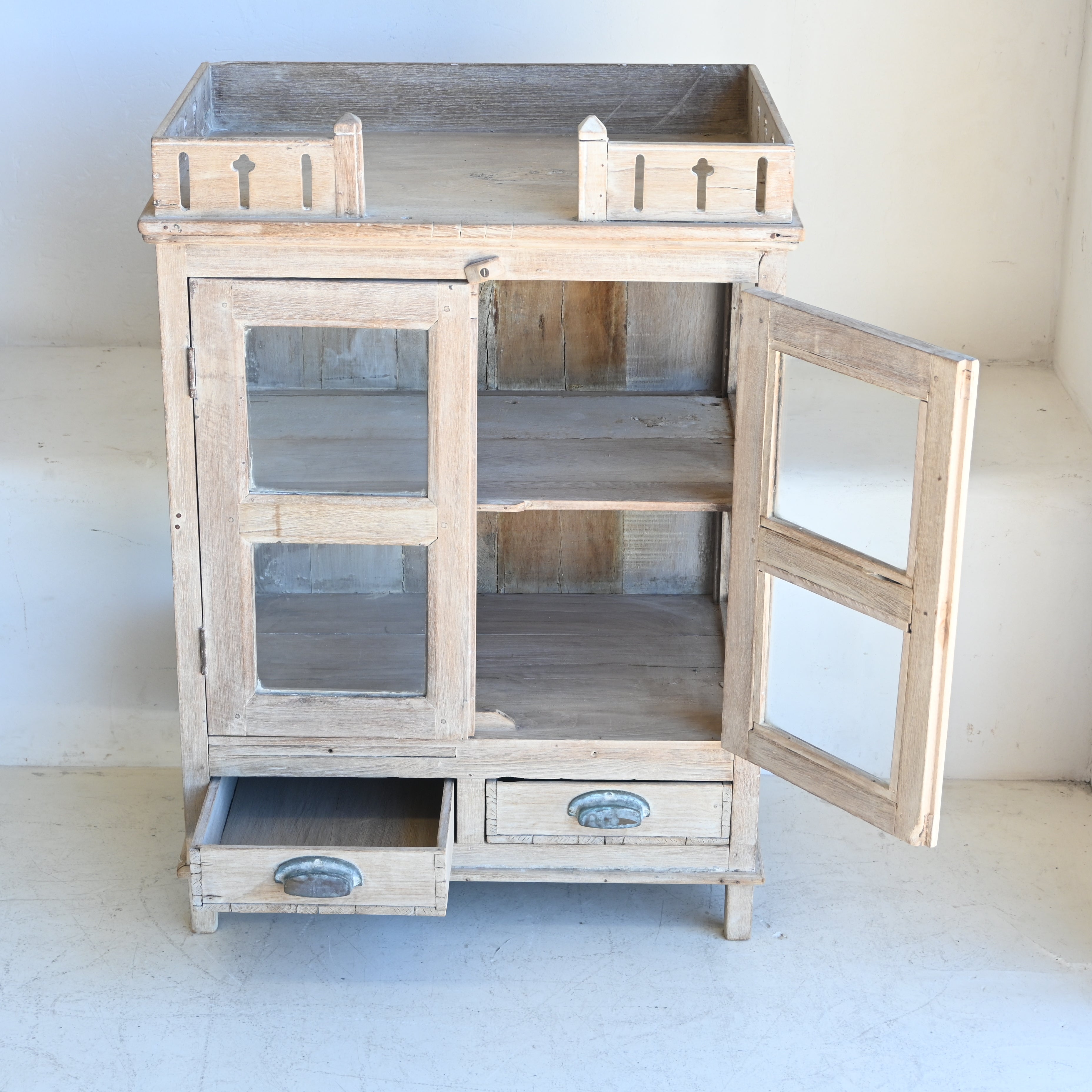 Indian Almirah Glass Cabinet 298782