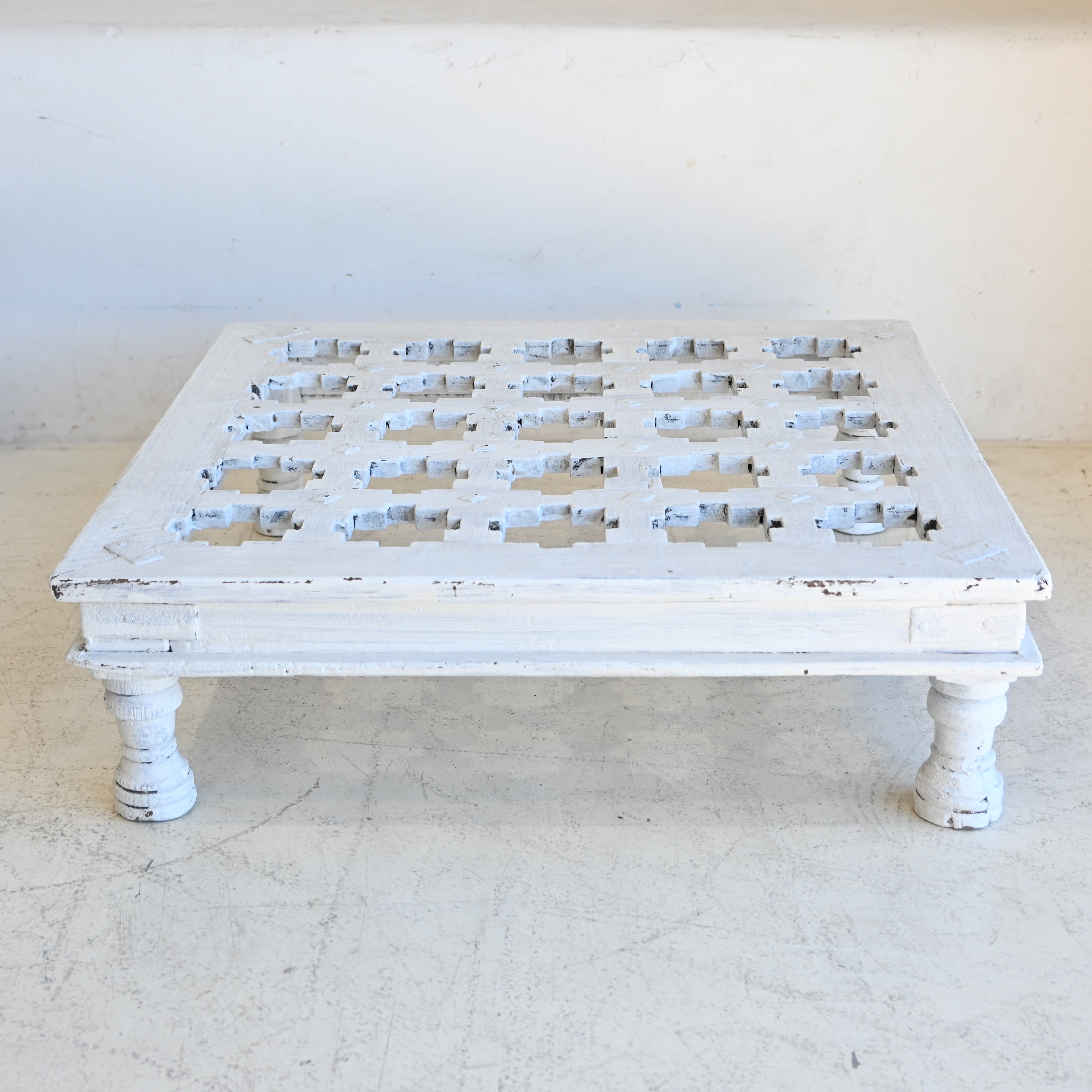 Vintage Indian White bajot/side table 246111