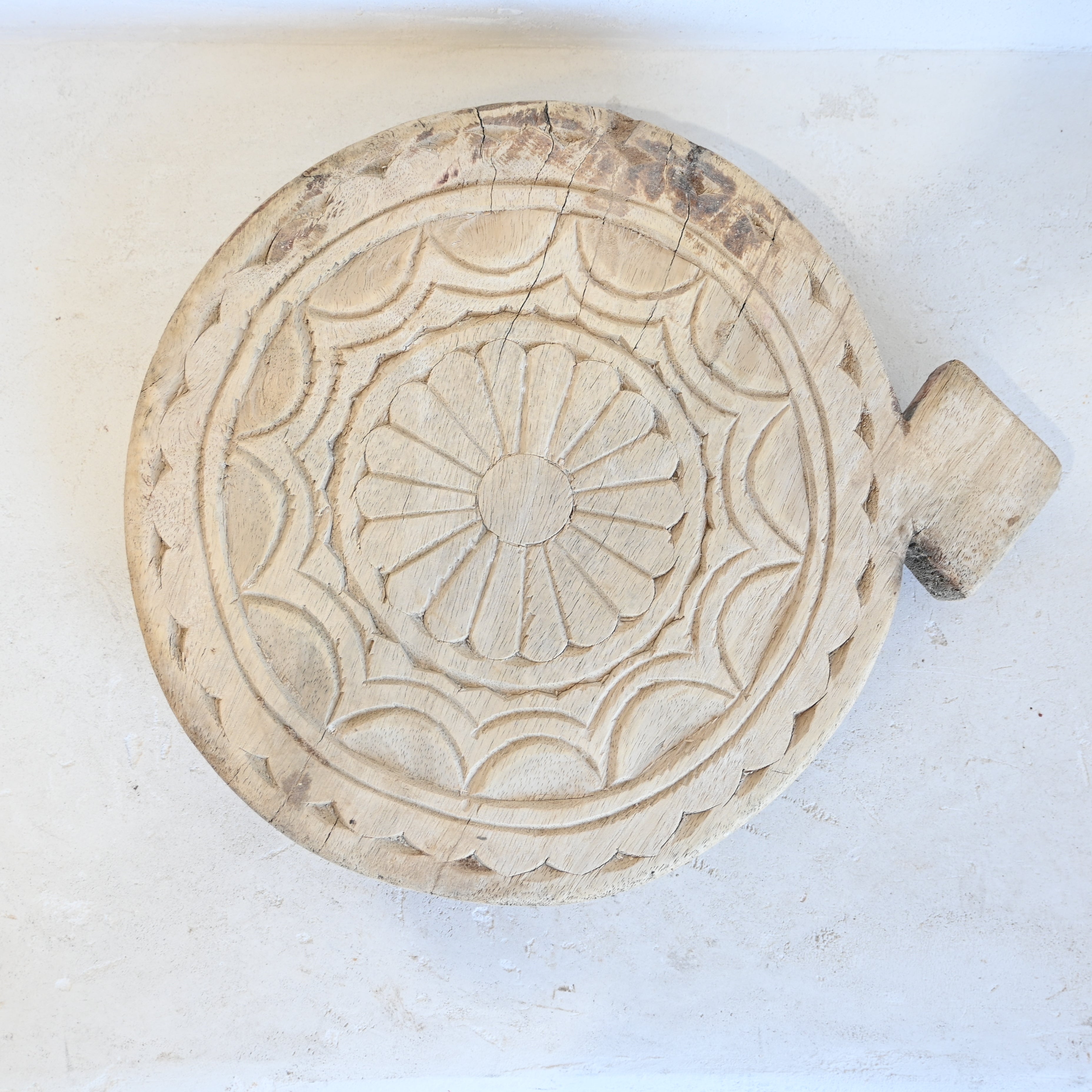 Indian carved Chapati with legs 288179