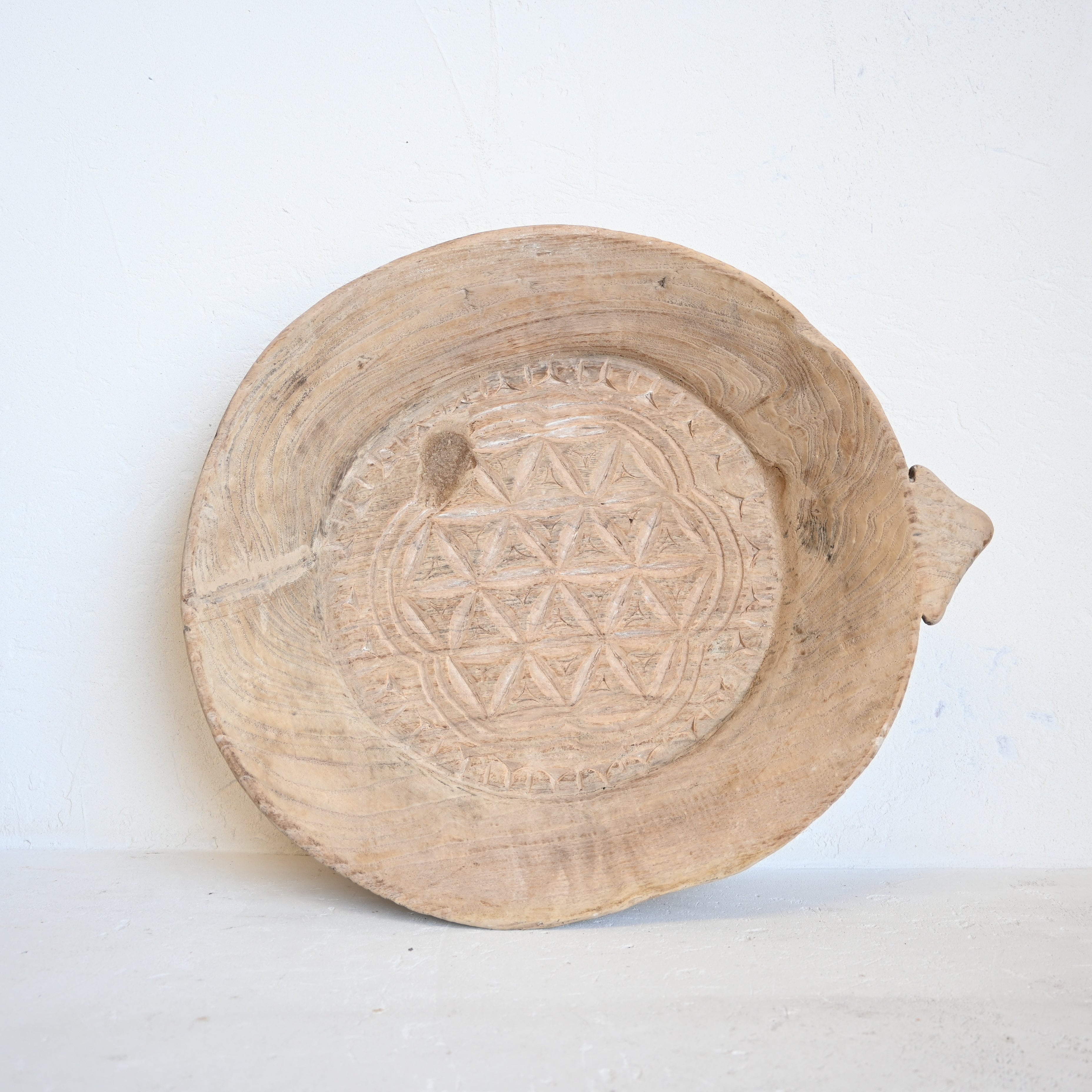 Indian Tray/bowl with handle 288180