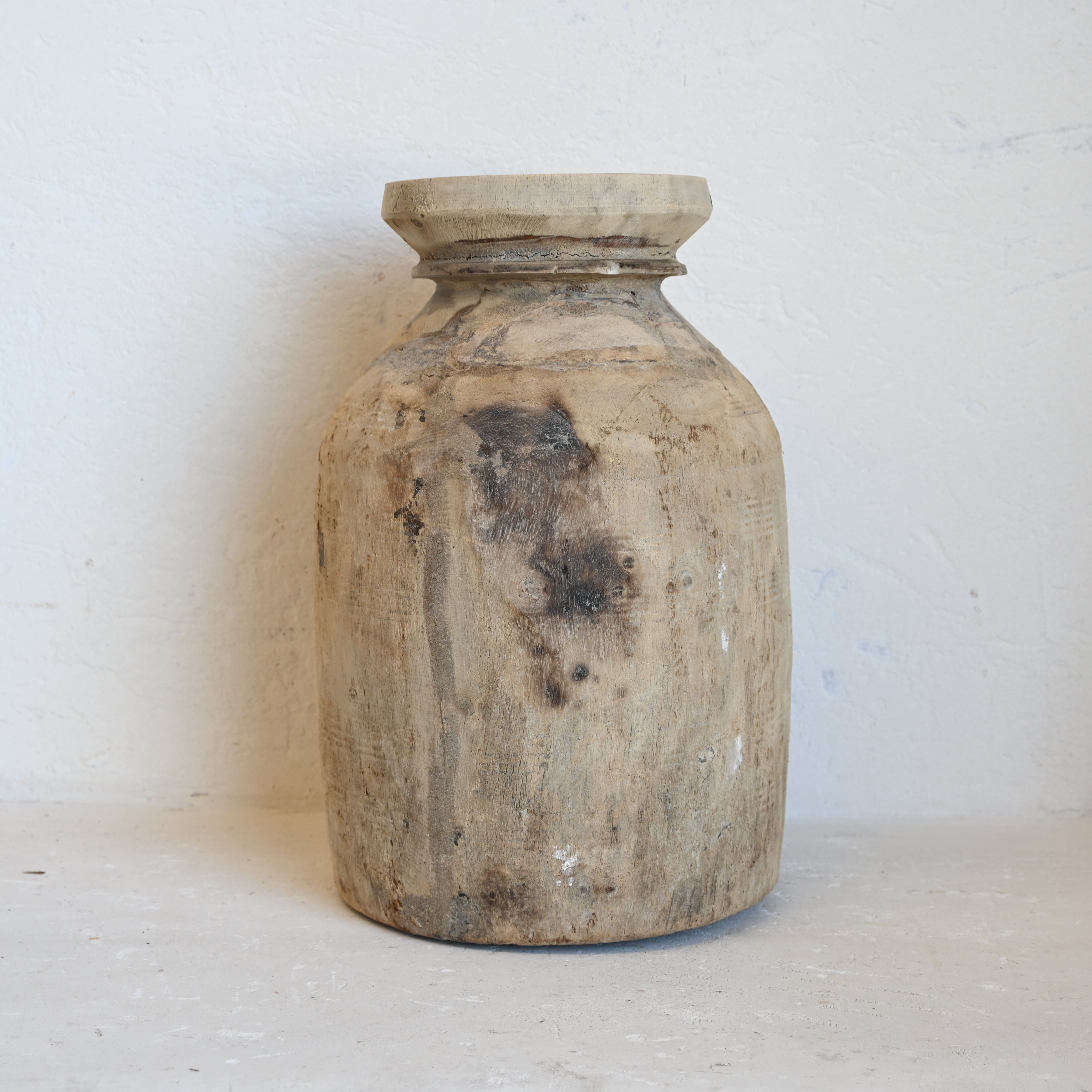 Vintage Indian Pot 295674