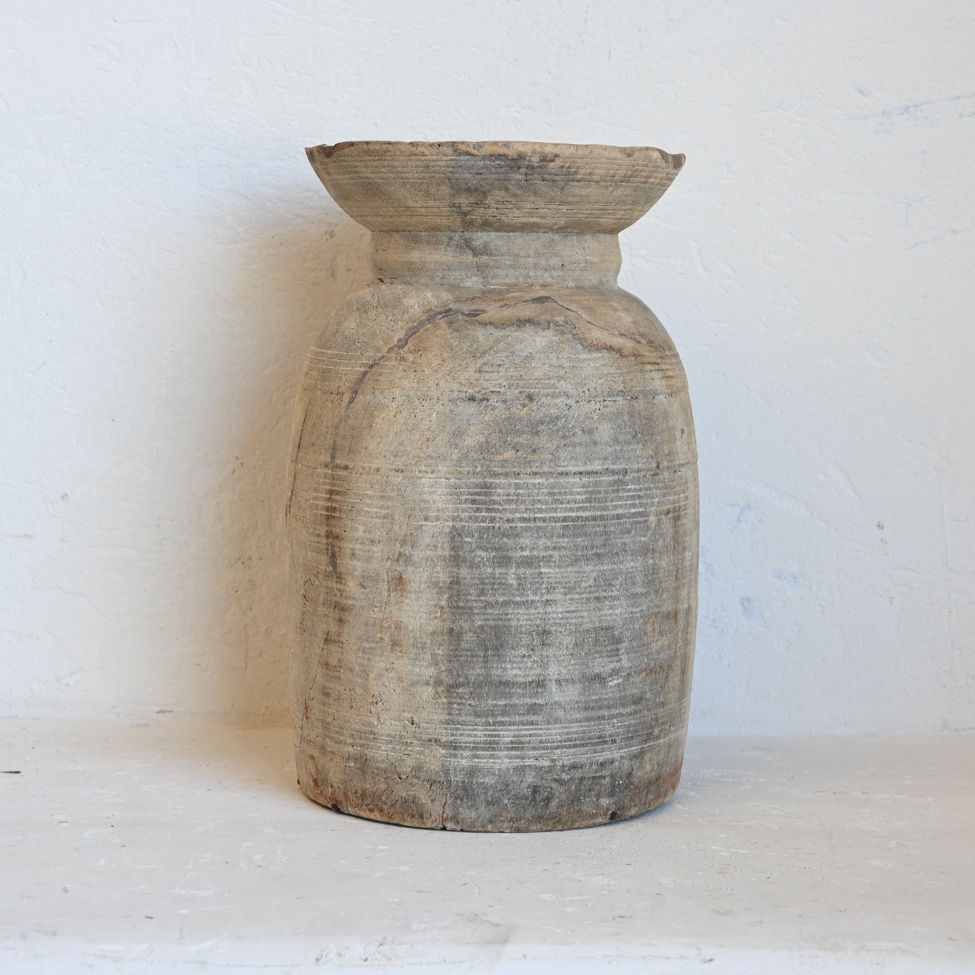 Vintage Indian Pot 295674
