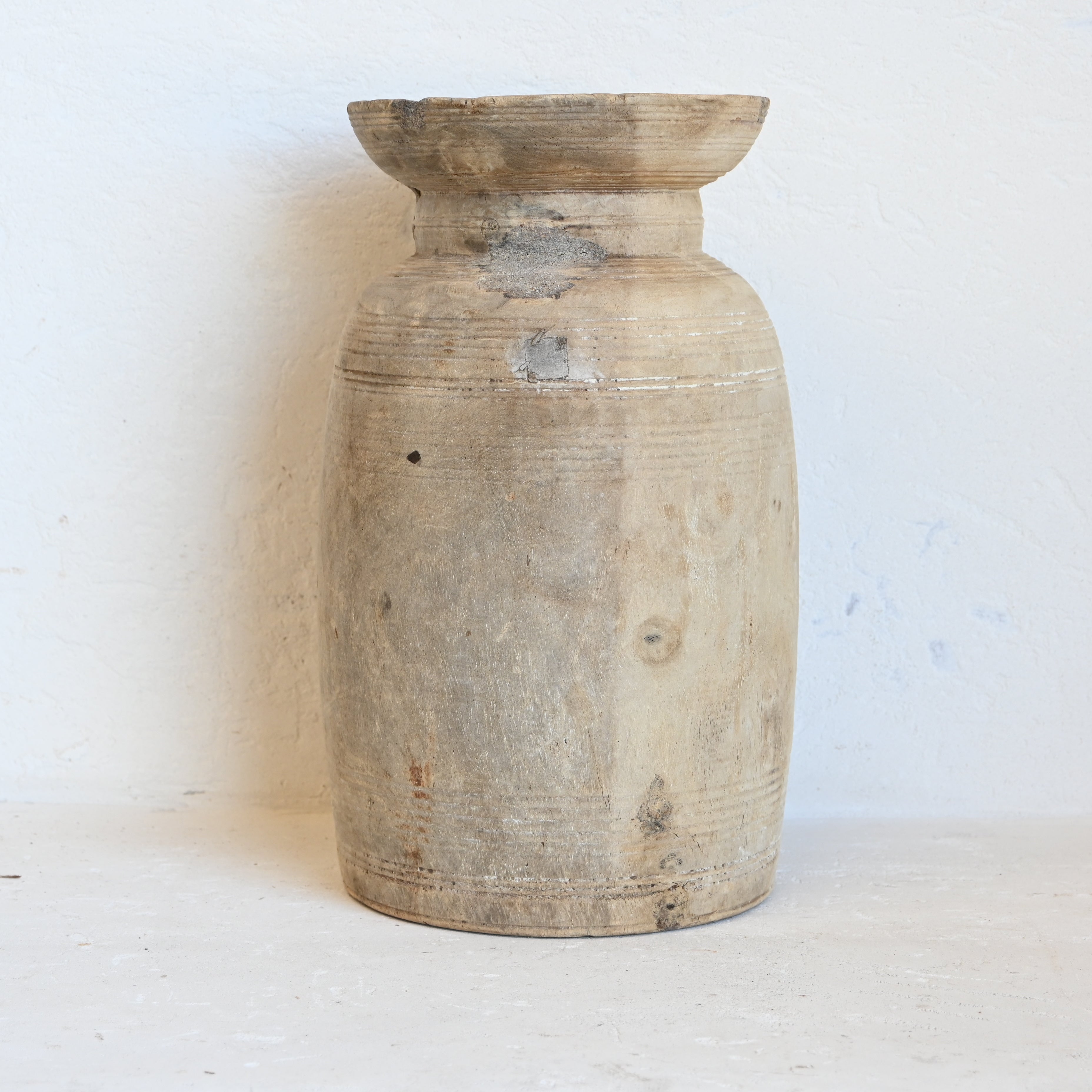 Vintage Indian Pot 295674