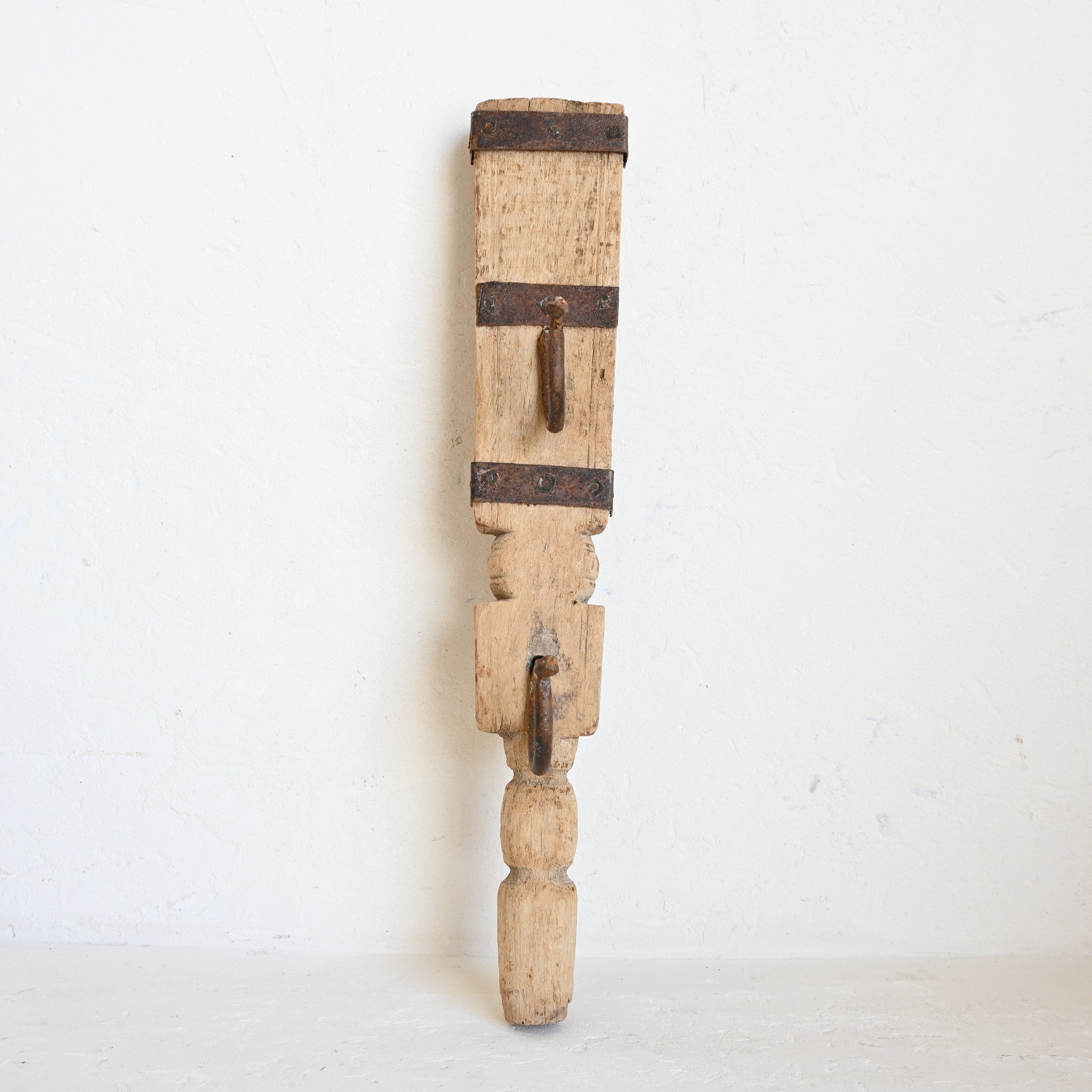 Carved Indian Timber Hook 308042