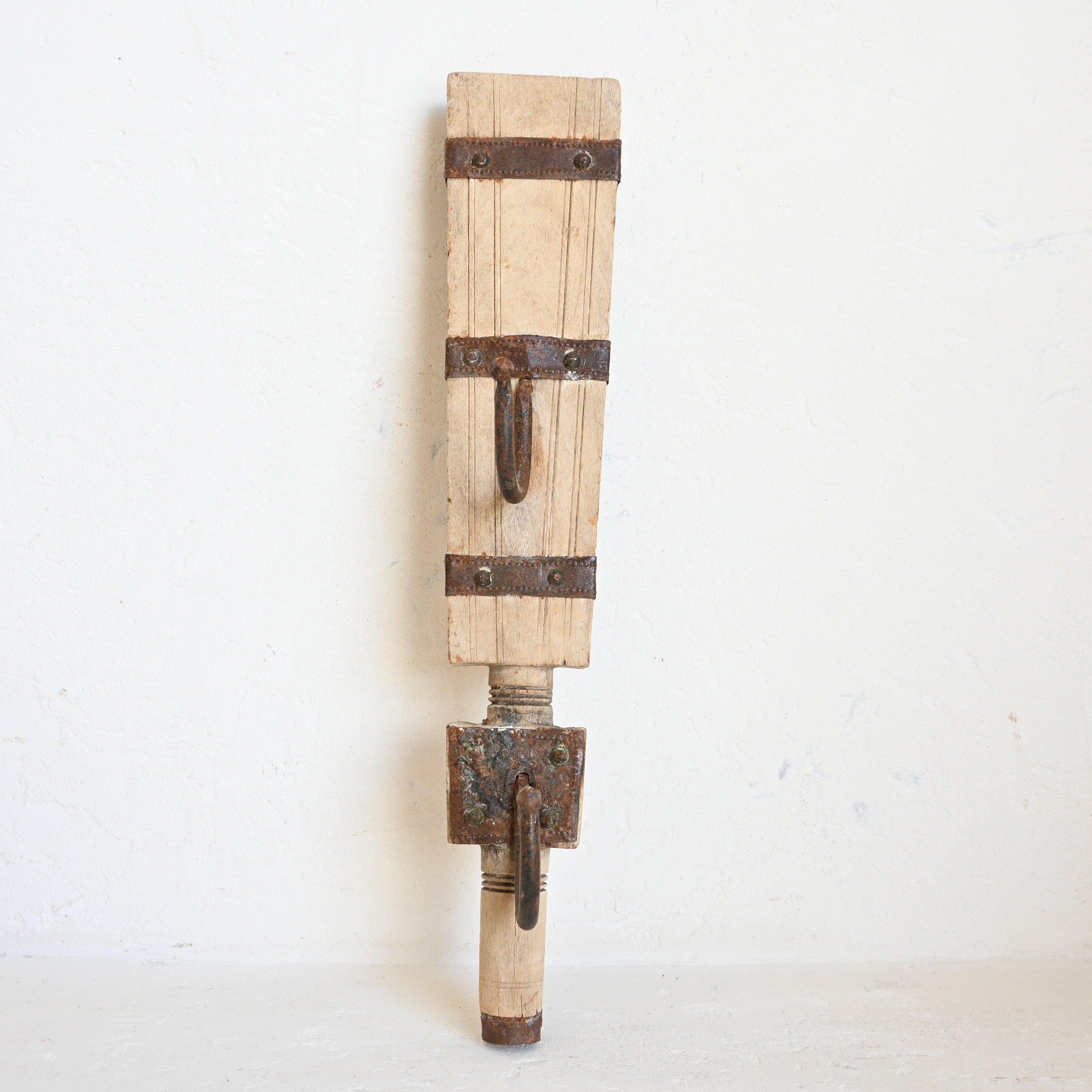 Carved Indian Timber Hook 308042