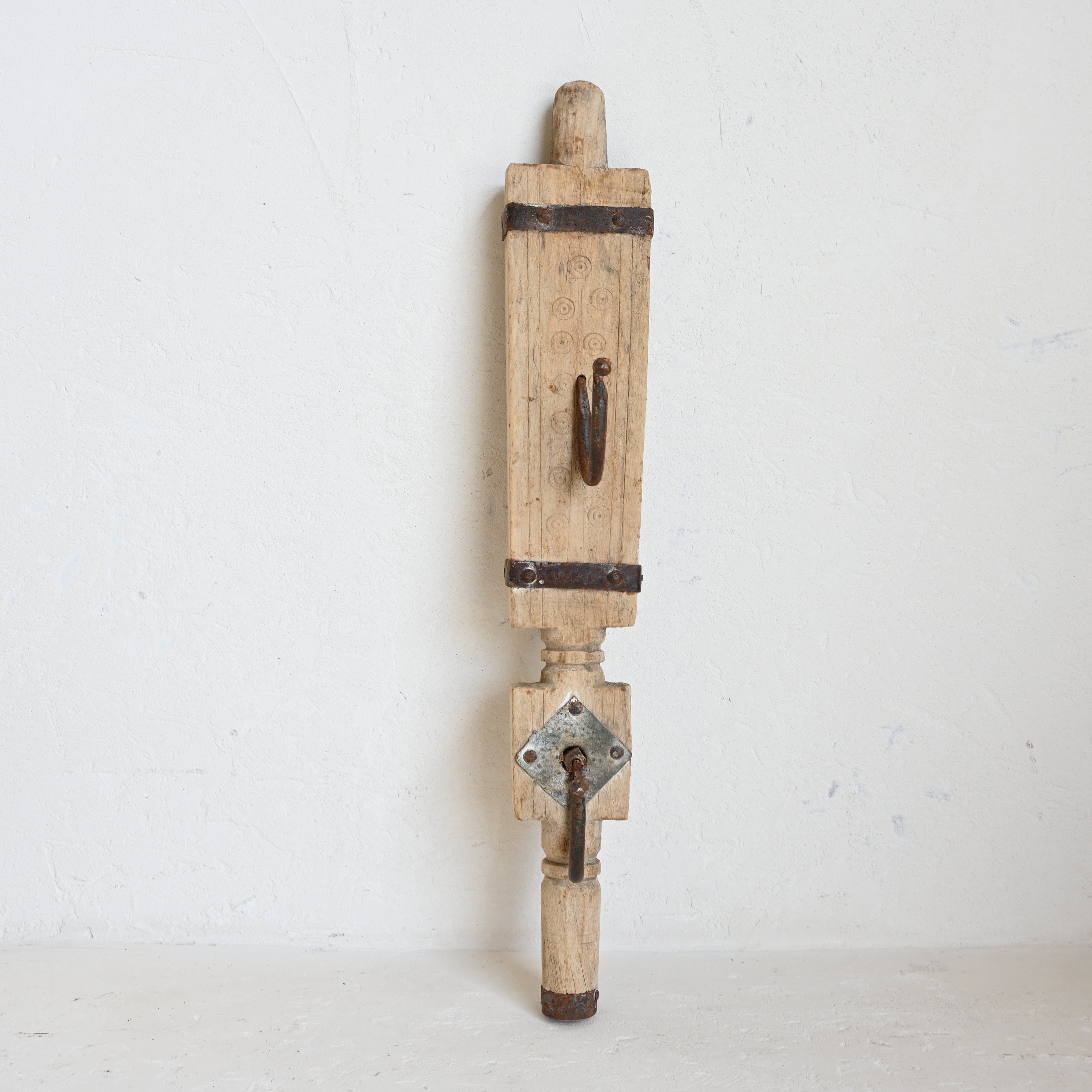 Carved Indian Timber Hook 308042