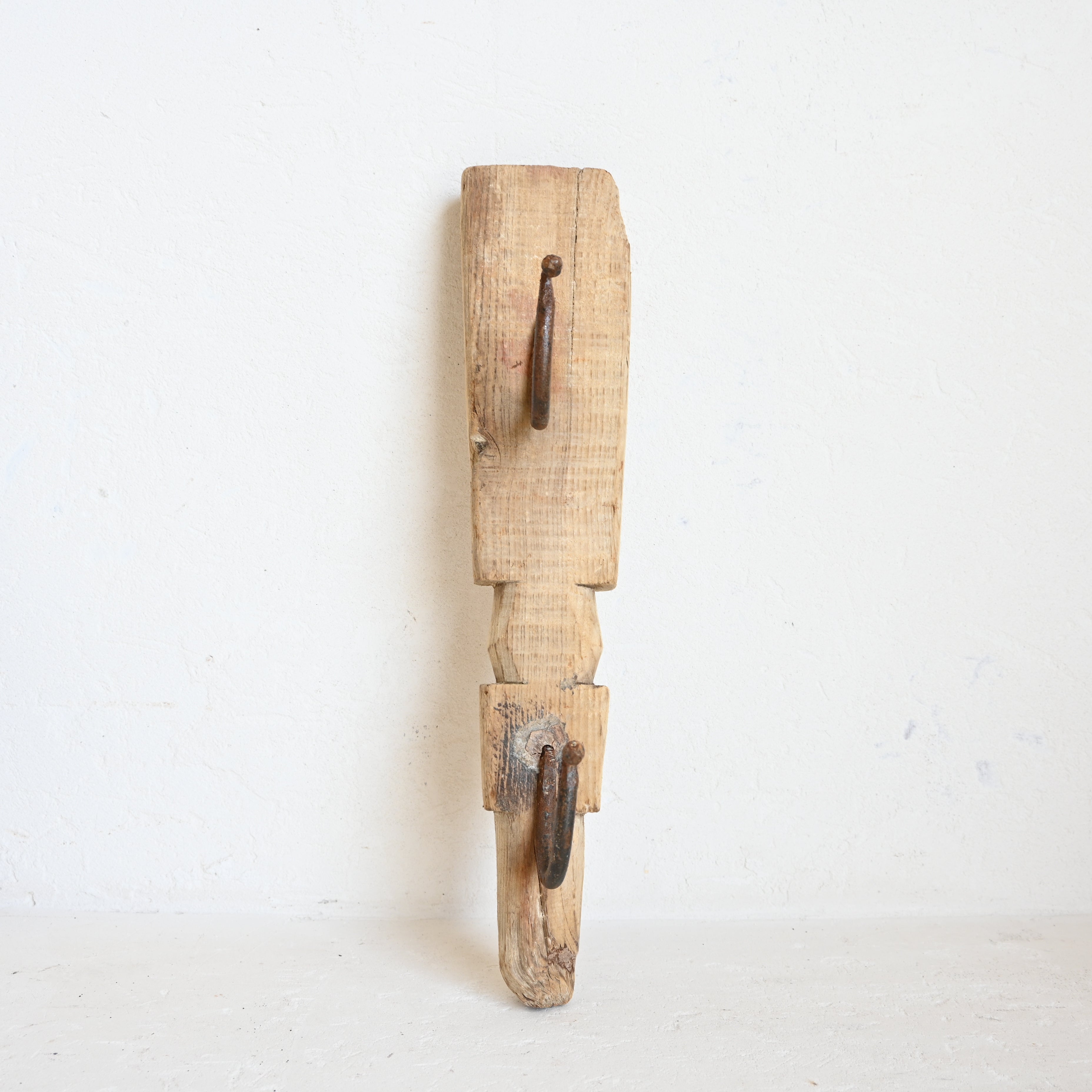 Carved Indian Timber Hook 308042