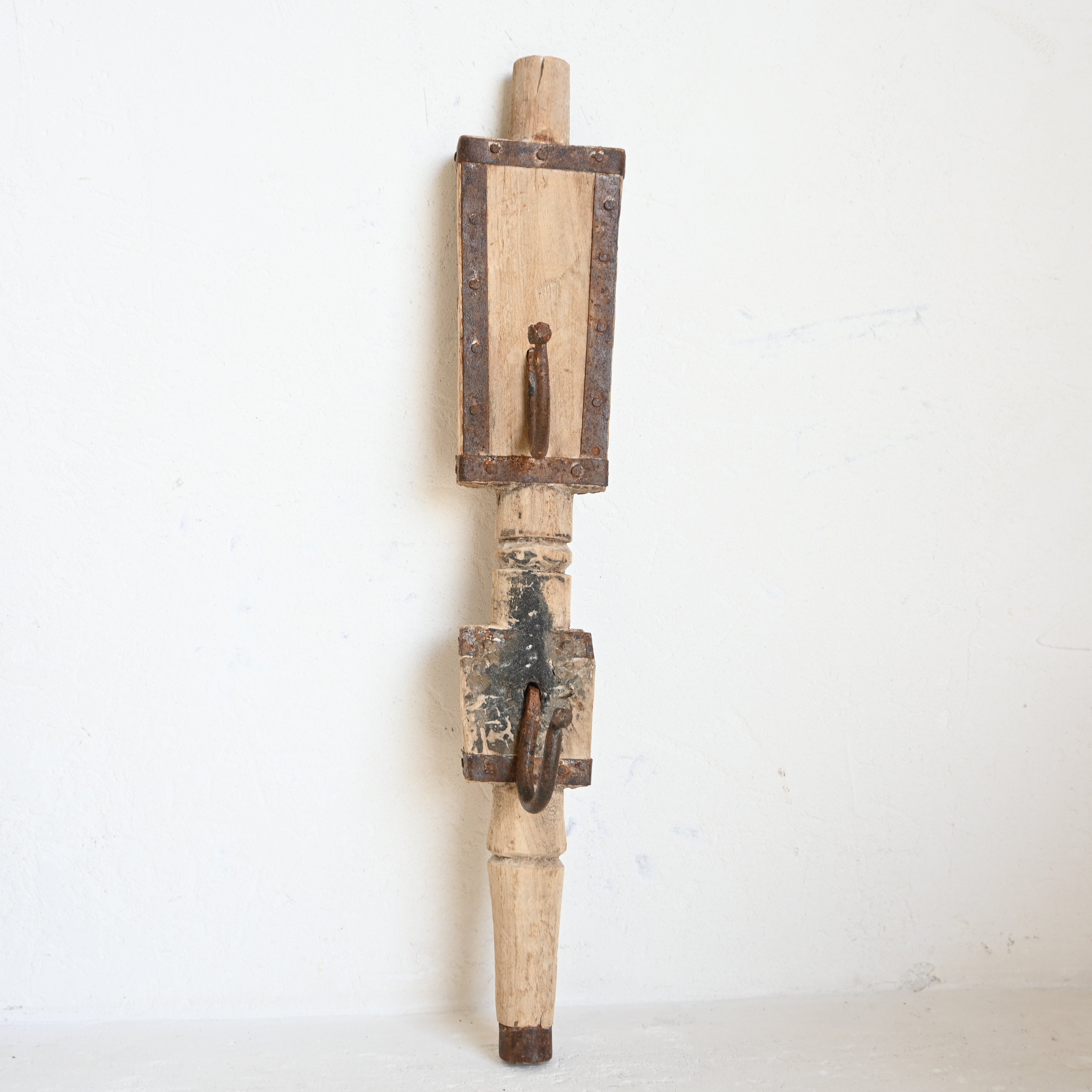 Carved Indian Timber Hook 308042