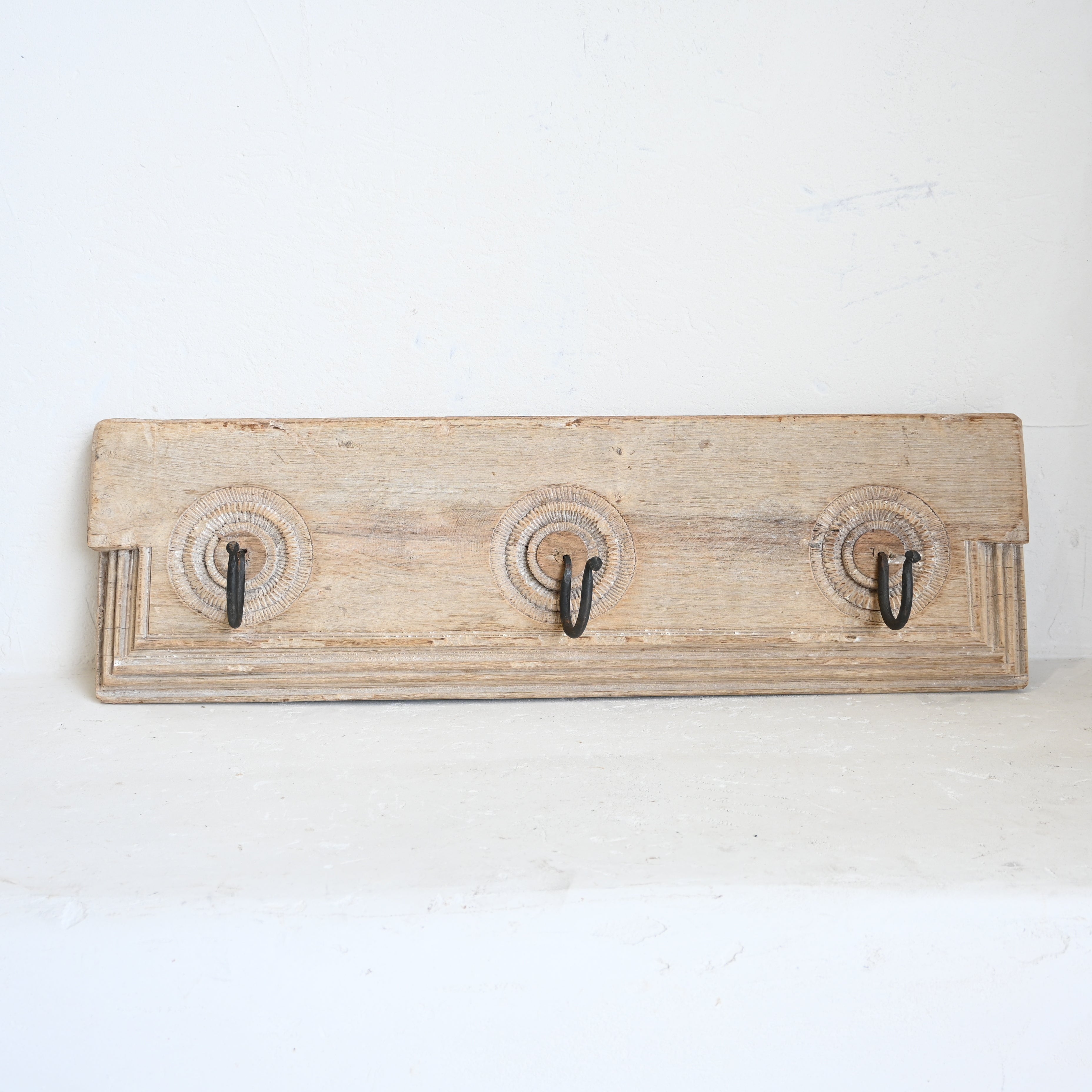 Carved Indian Timber Hook 308047