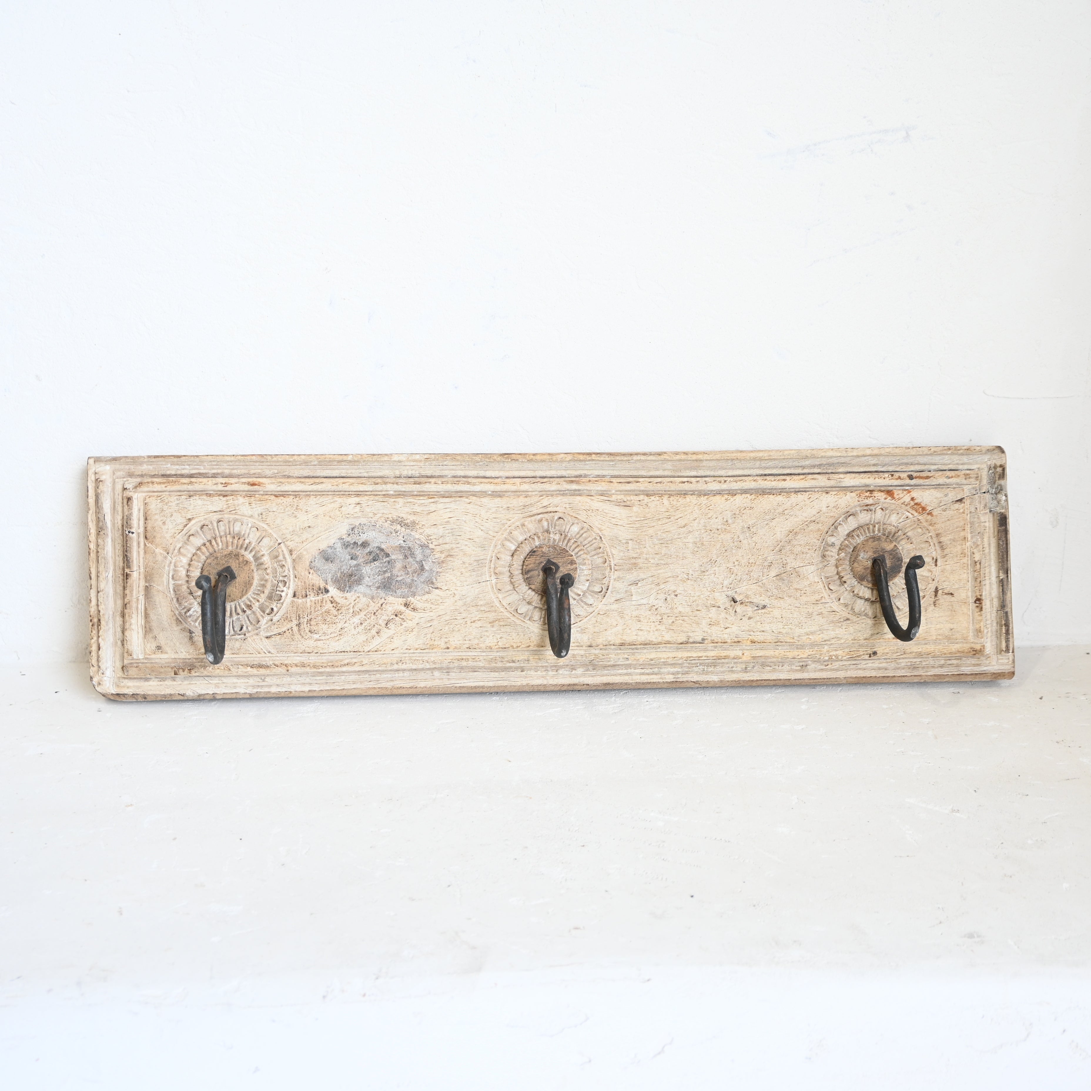 Carved Indian Timber Hook 308047