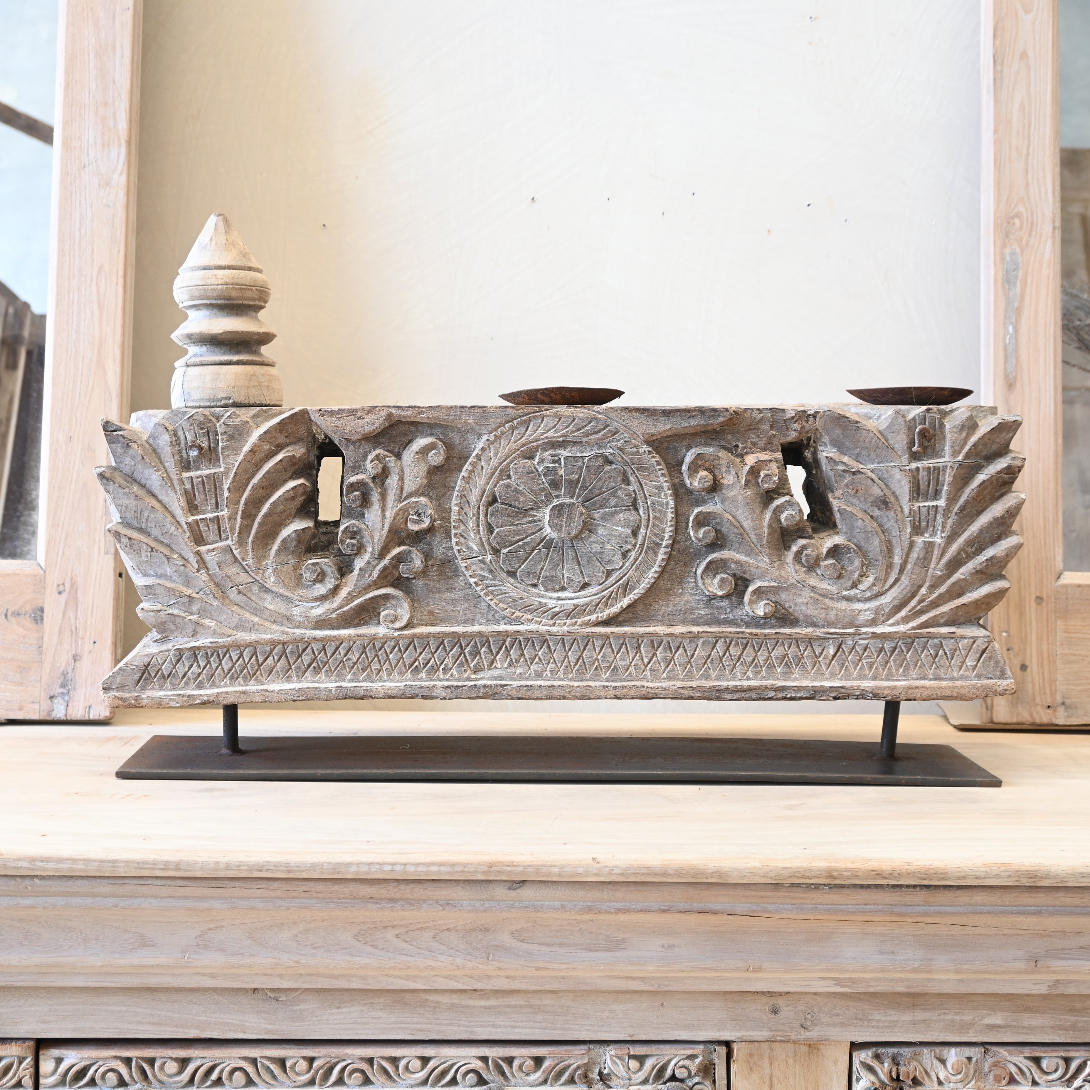 Indian Candle stand 312701