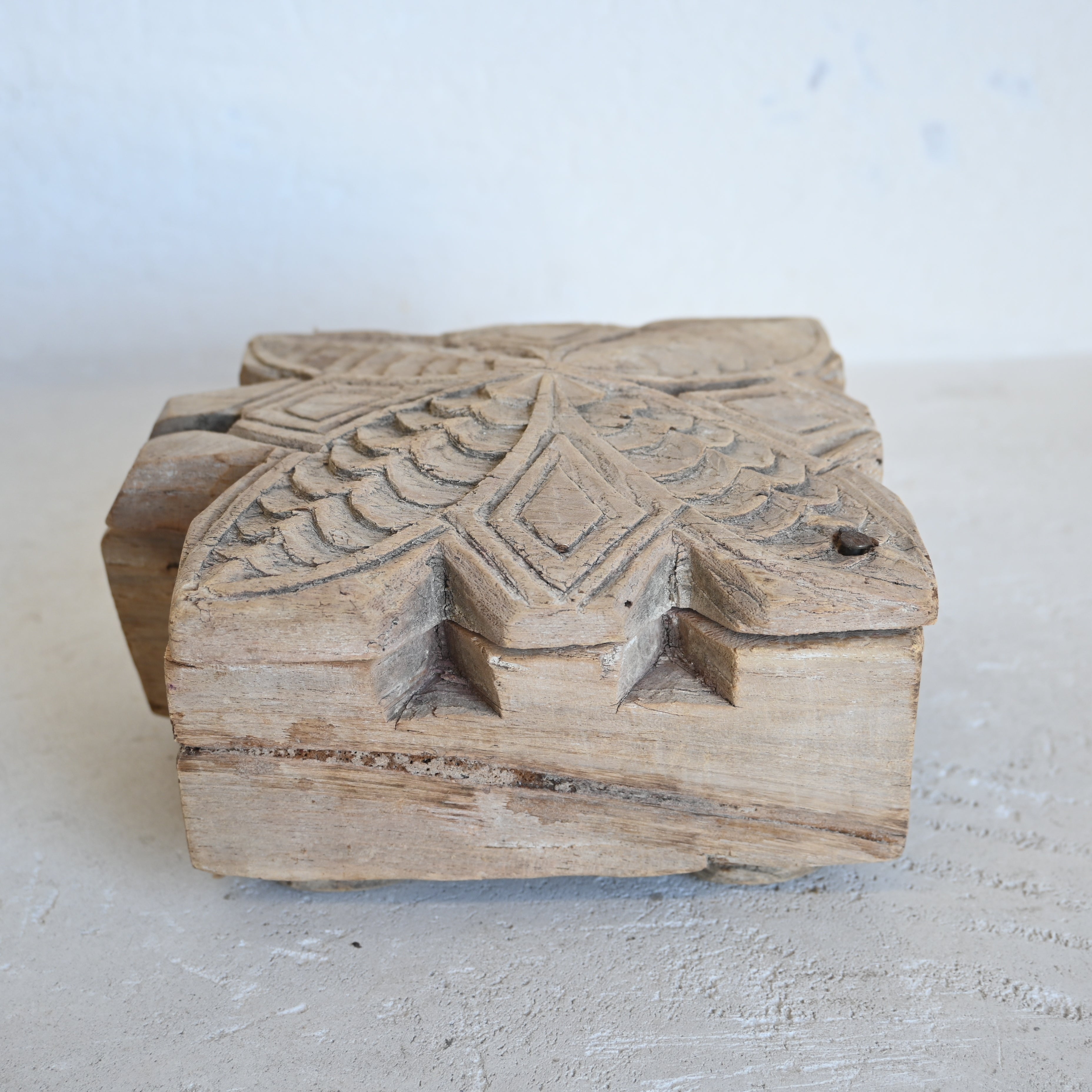 Indian Vintage tika box 326712-3