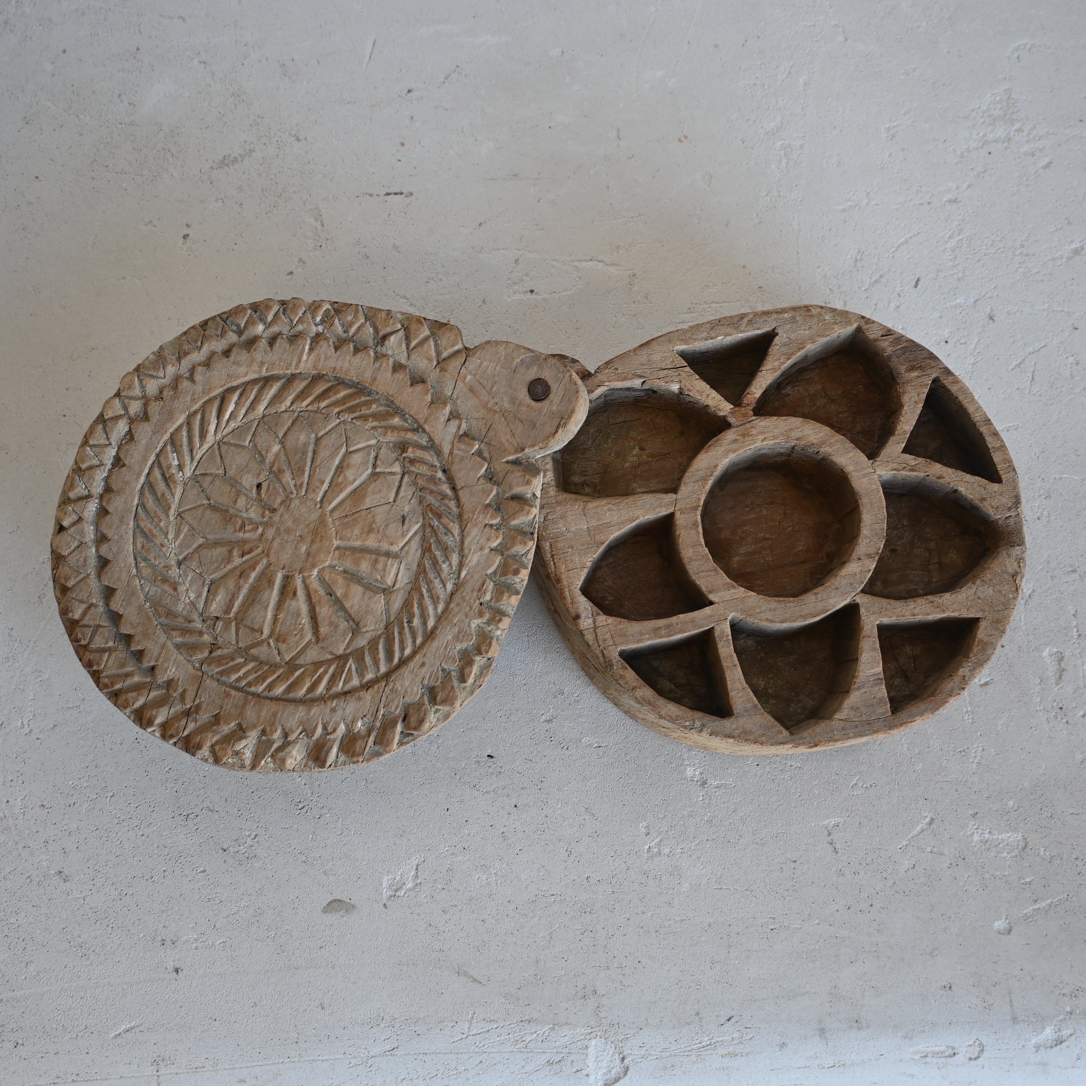 Indian Vintage tika box 326712-6