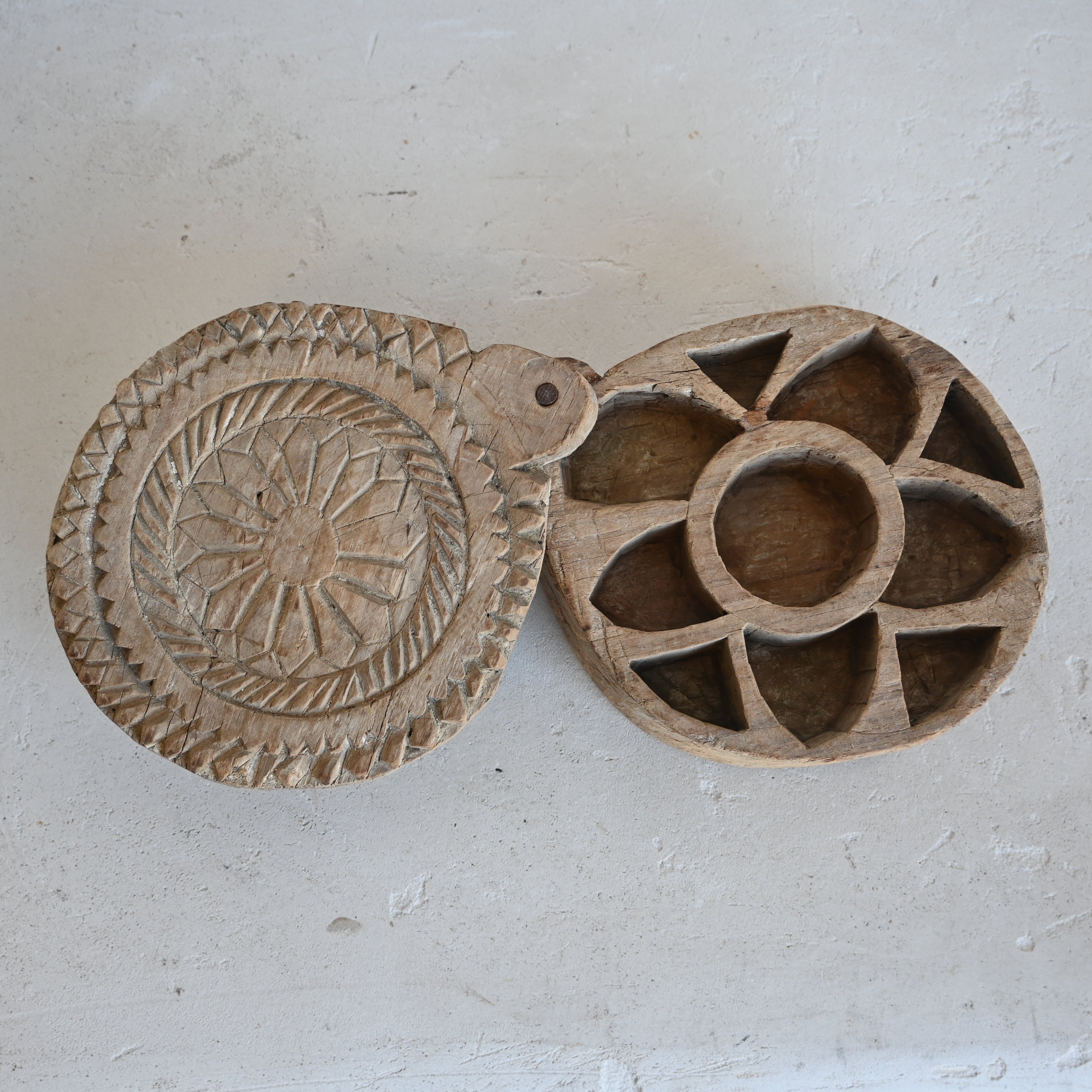 Indian Vintage tika box 326712-6