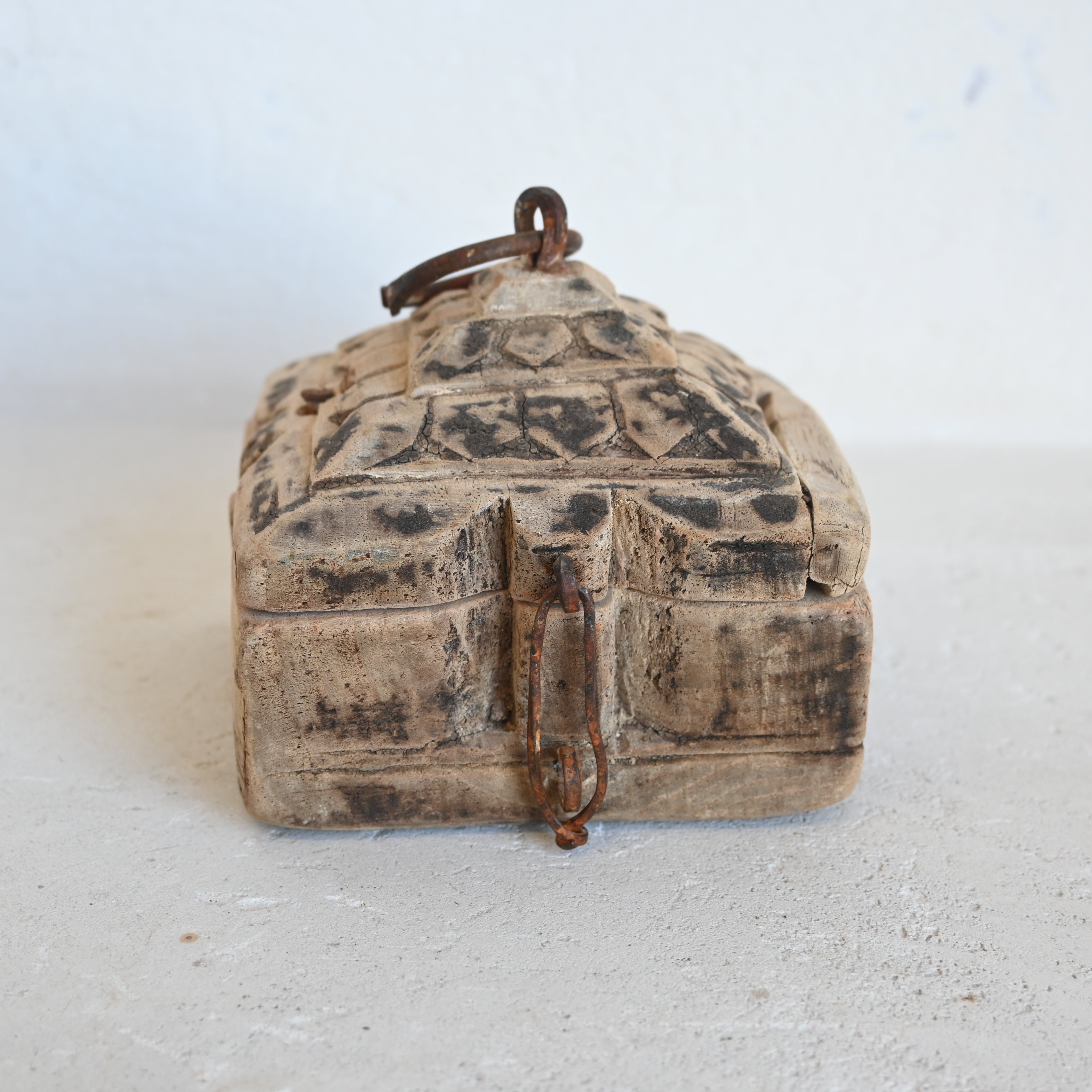 Indian Vintage tika box 326712-7