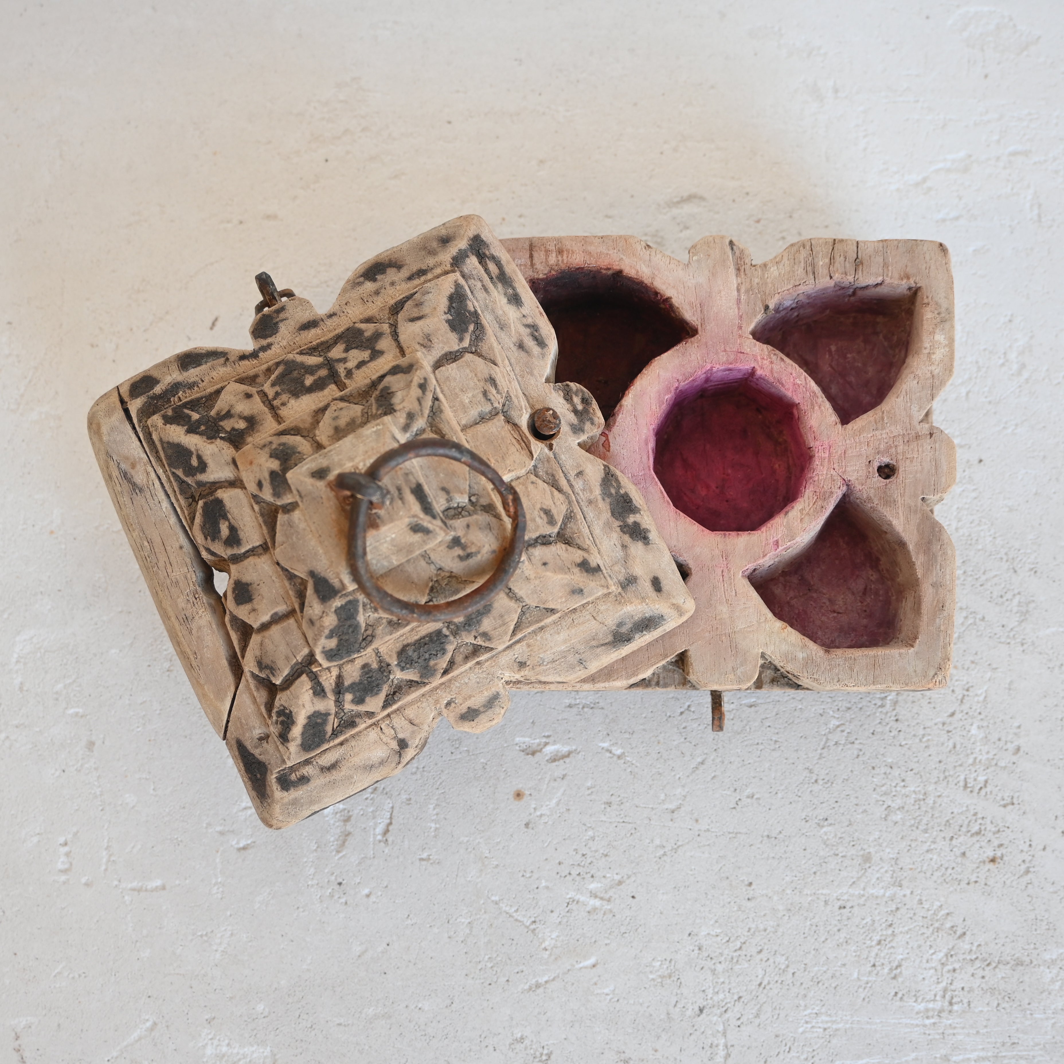 Indian Vintage tika box 326712-7