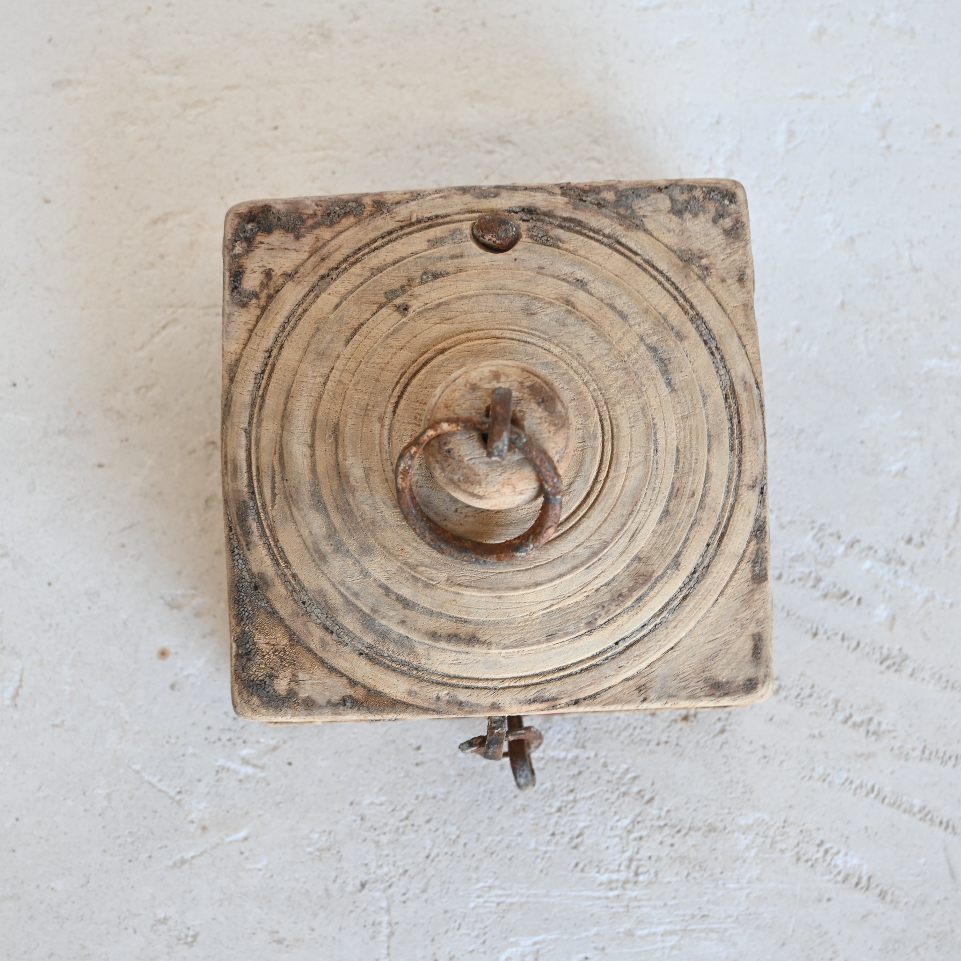 Indian Vintage tika box 326712-10