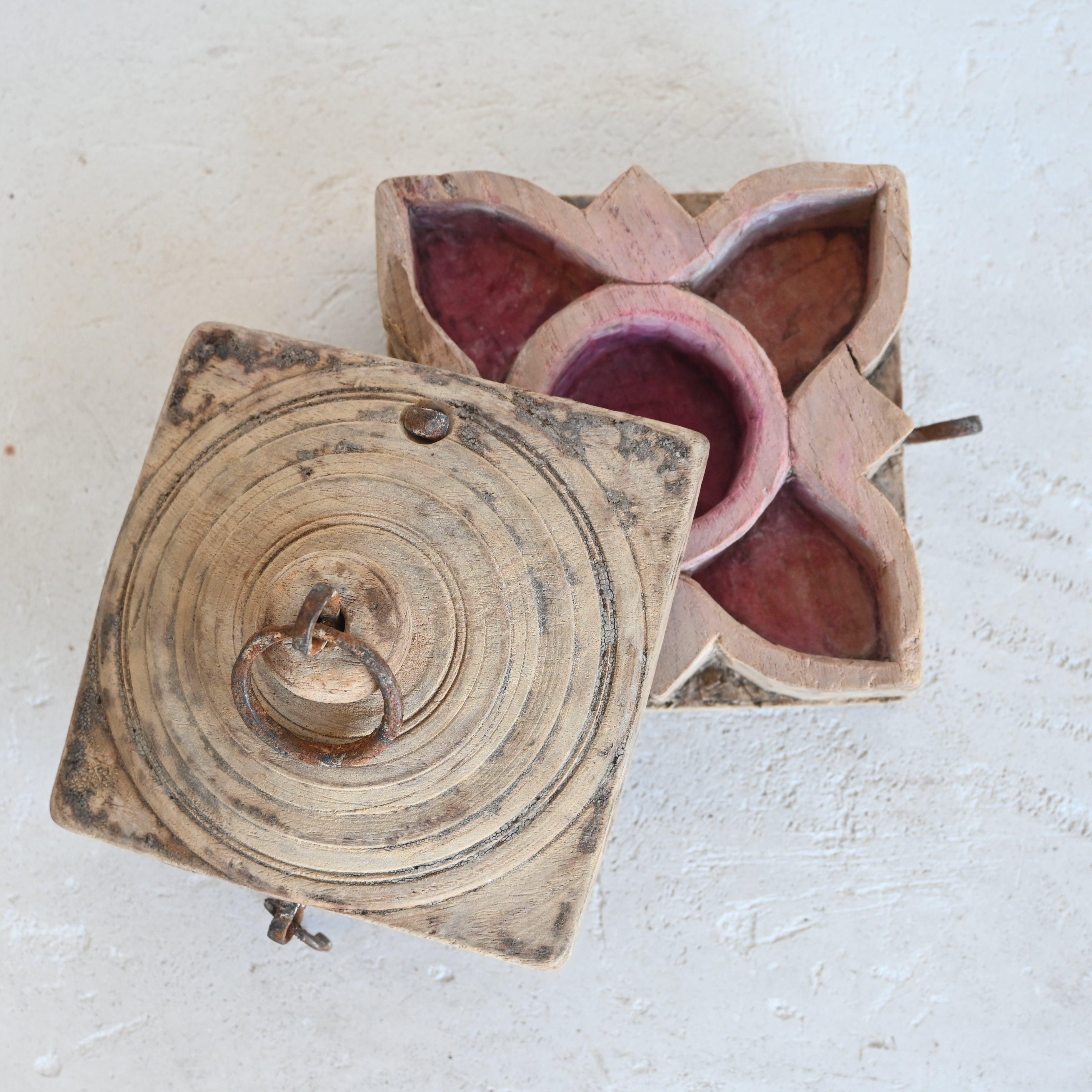 Indian Vintage tika box 326712-10