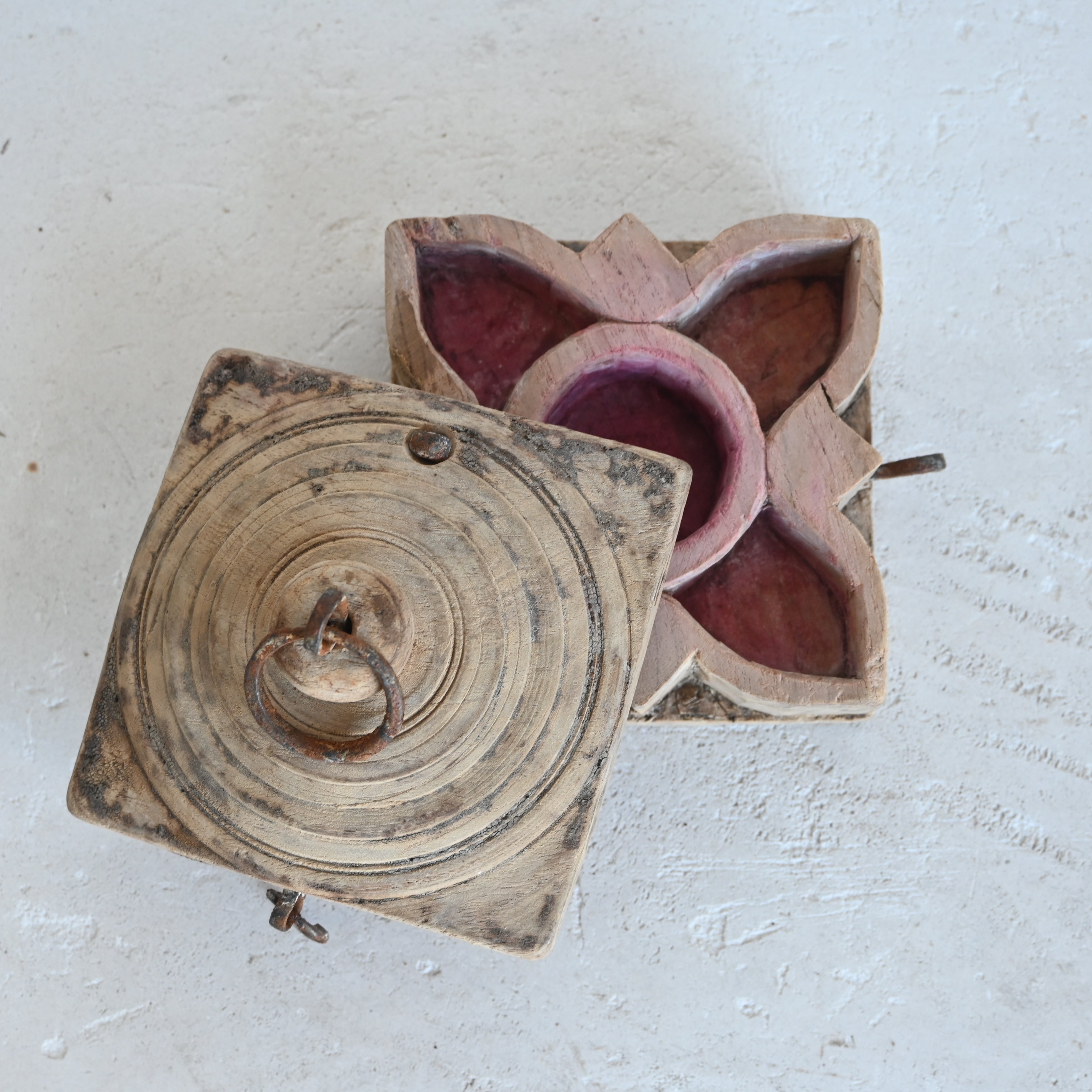 Indian Vintage tika box 326712-10