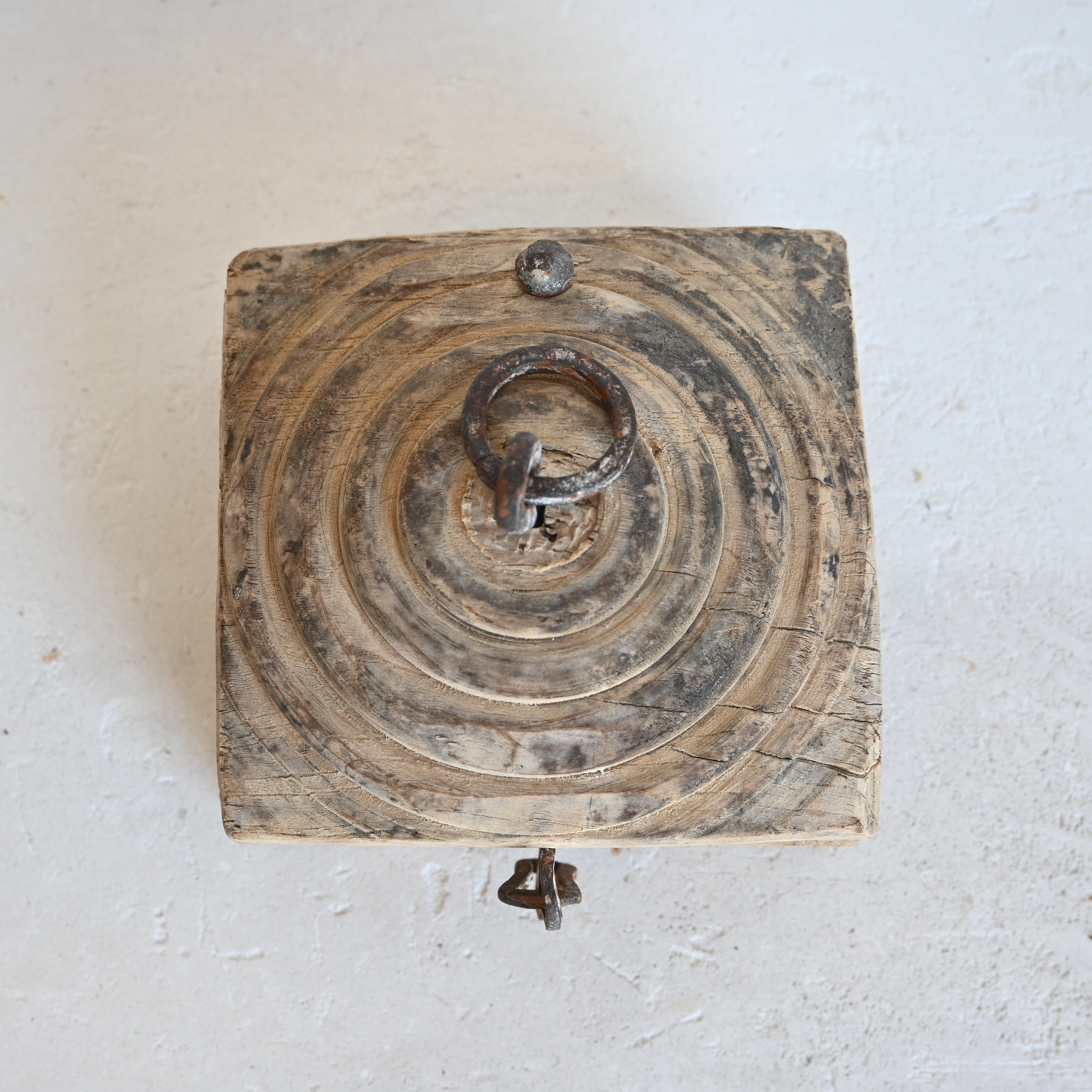 Indian Vintage tika box 316162-B