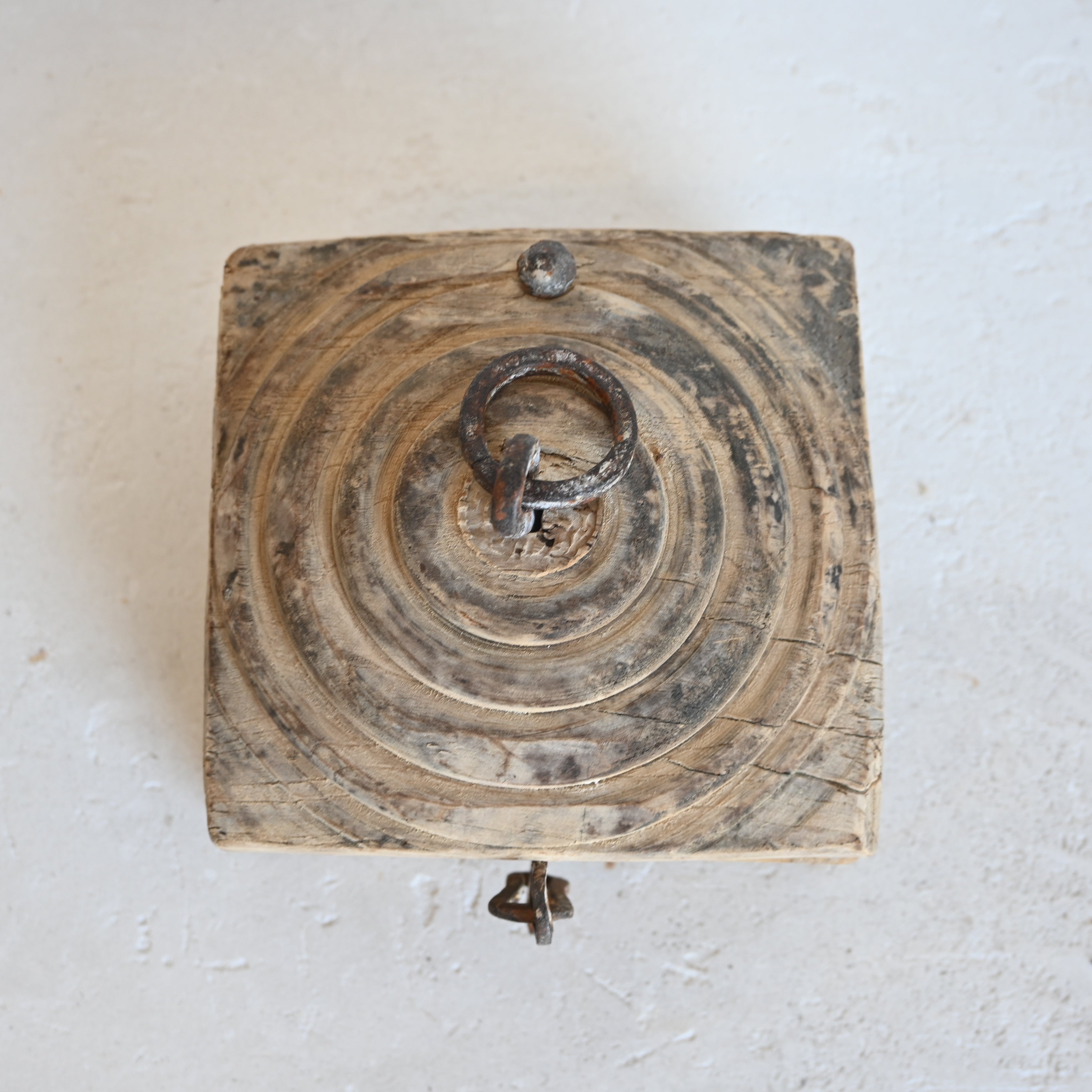 Indian Vintage tika box 316162-B