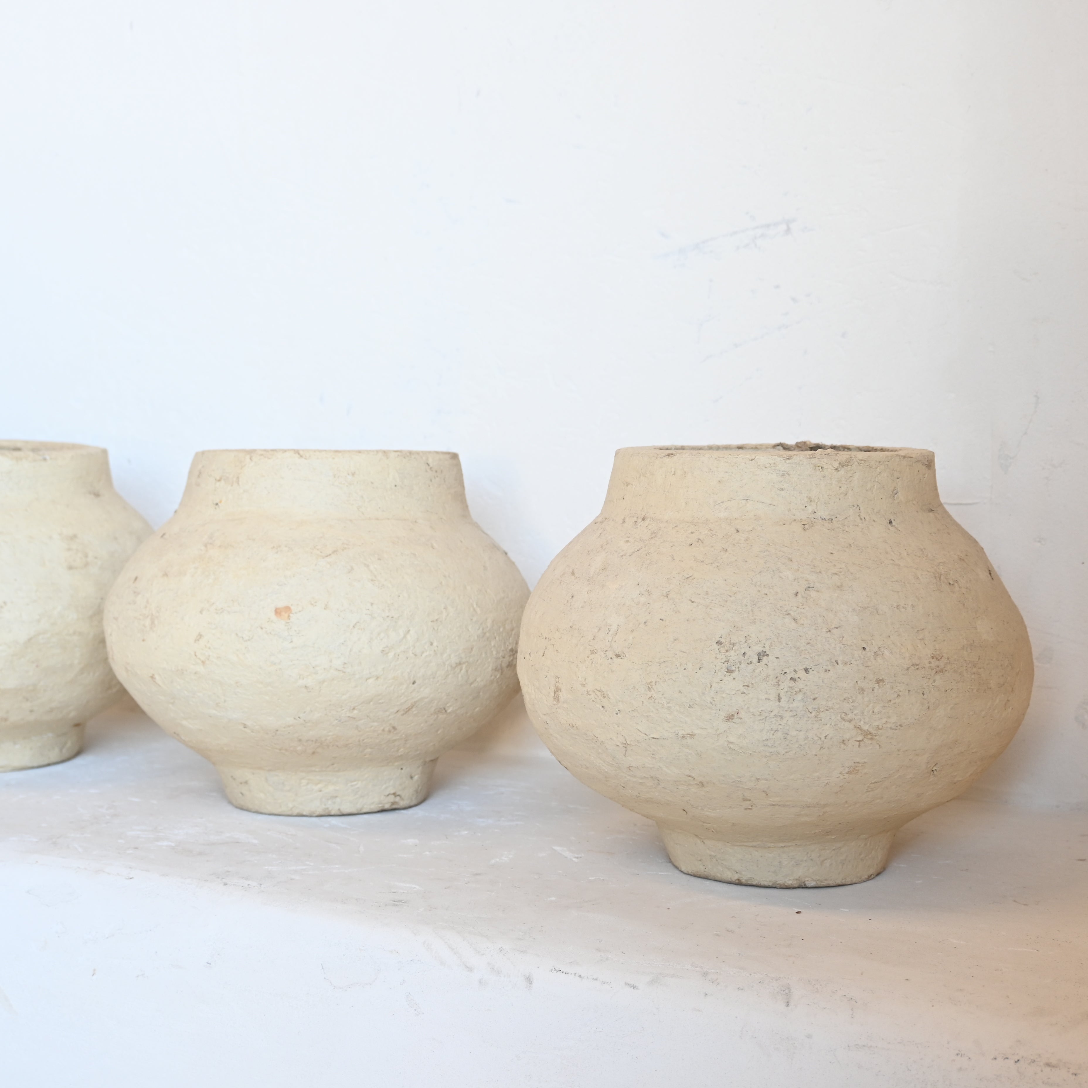 Indian Paper mache pot 325256