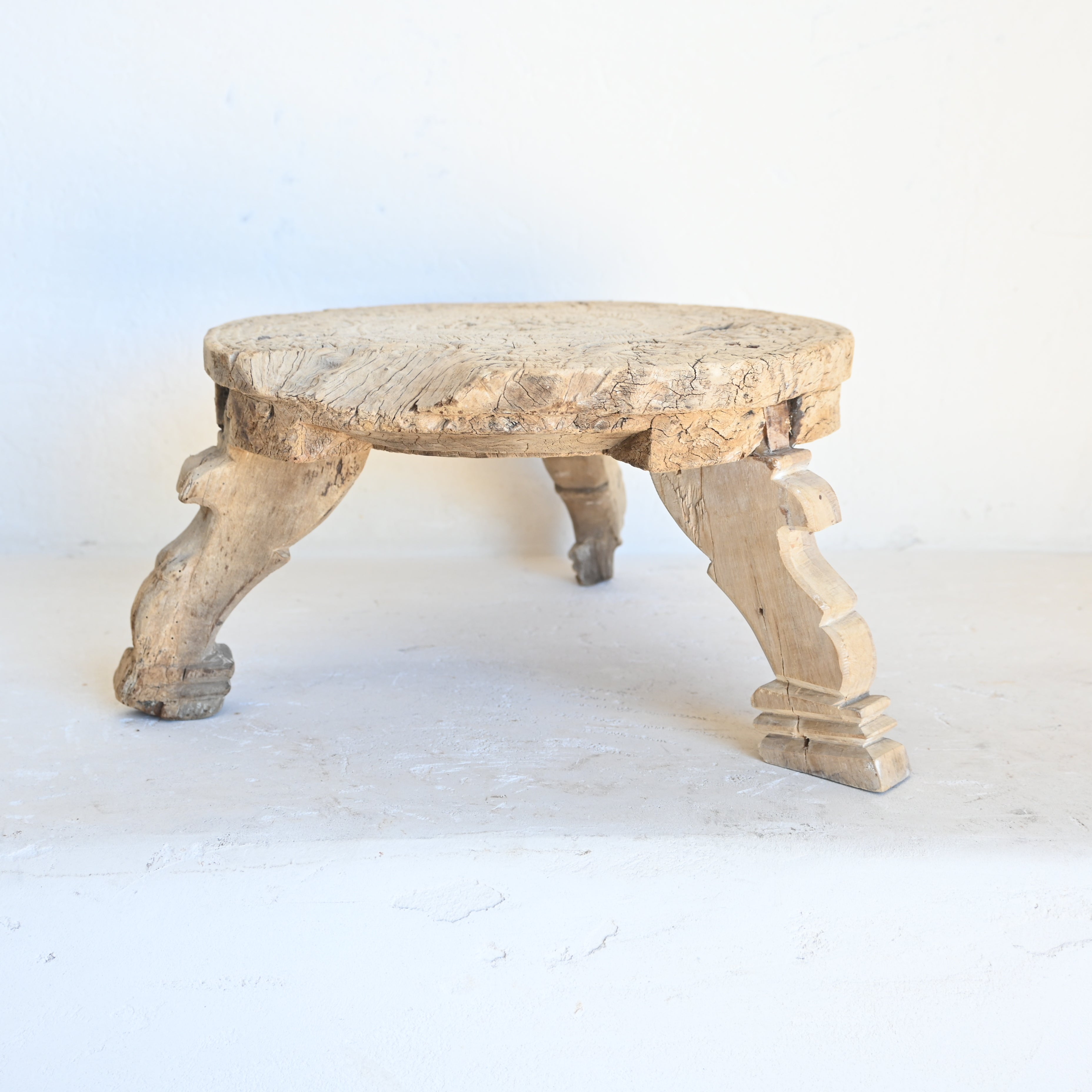 Carved Chapati with legs 314450