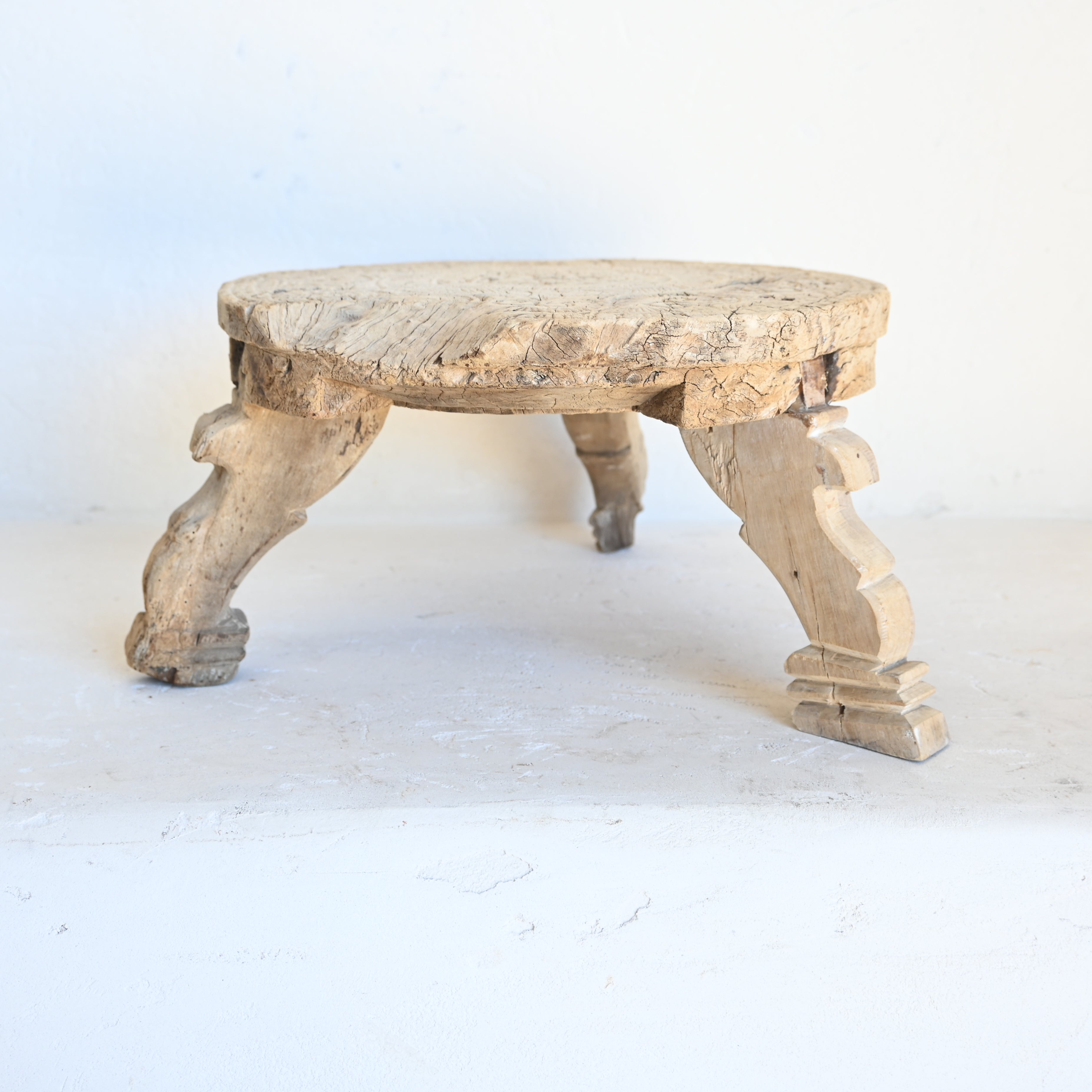 Carved Chapati with legs 314450