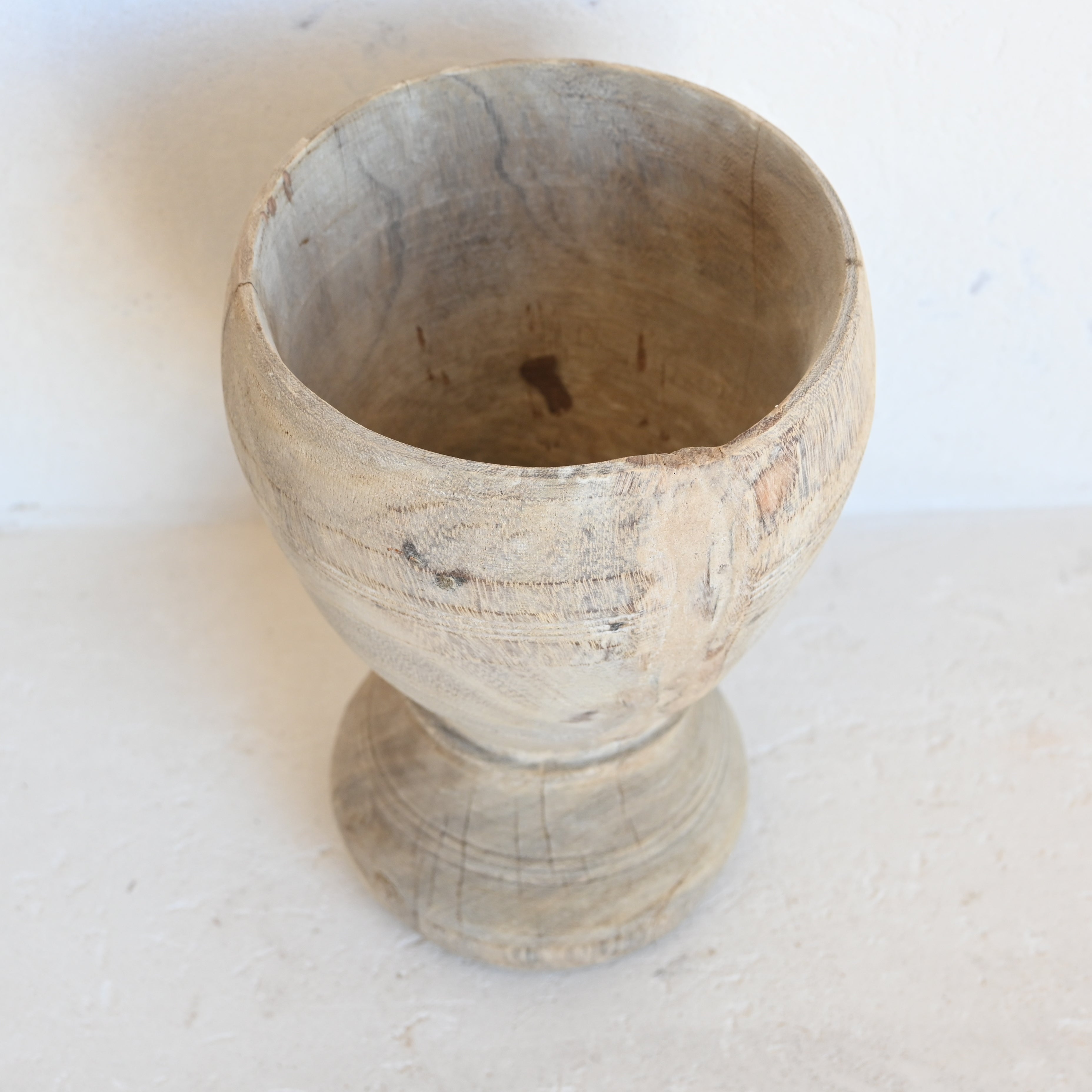 Carved pot 326733 - C