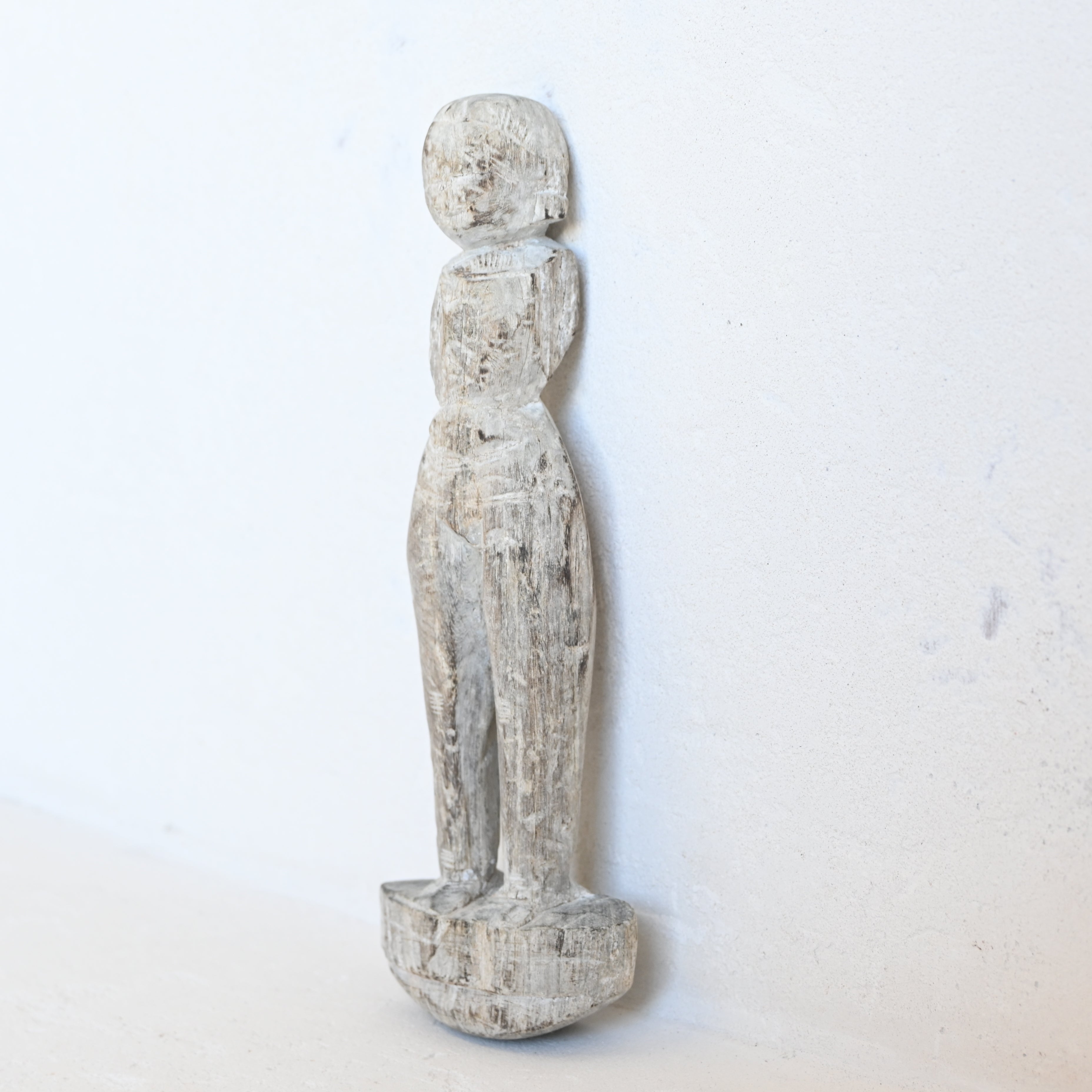 Carved statue 326694