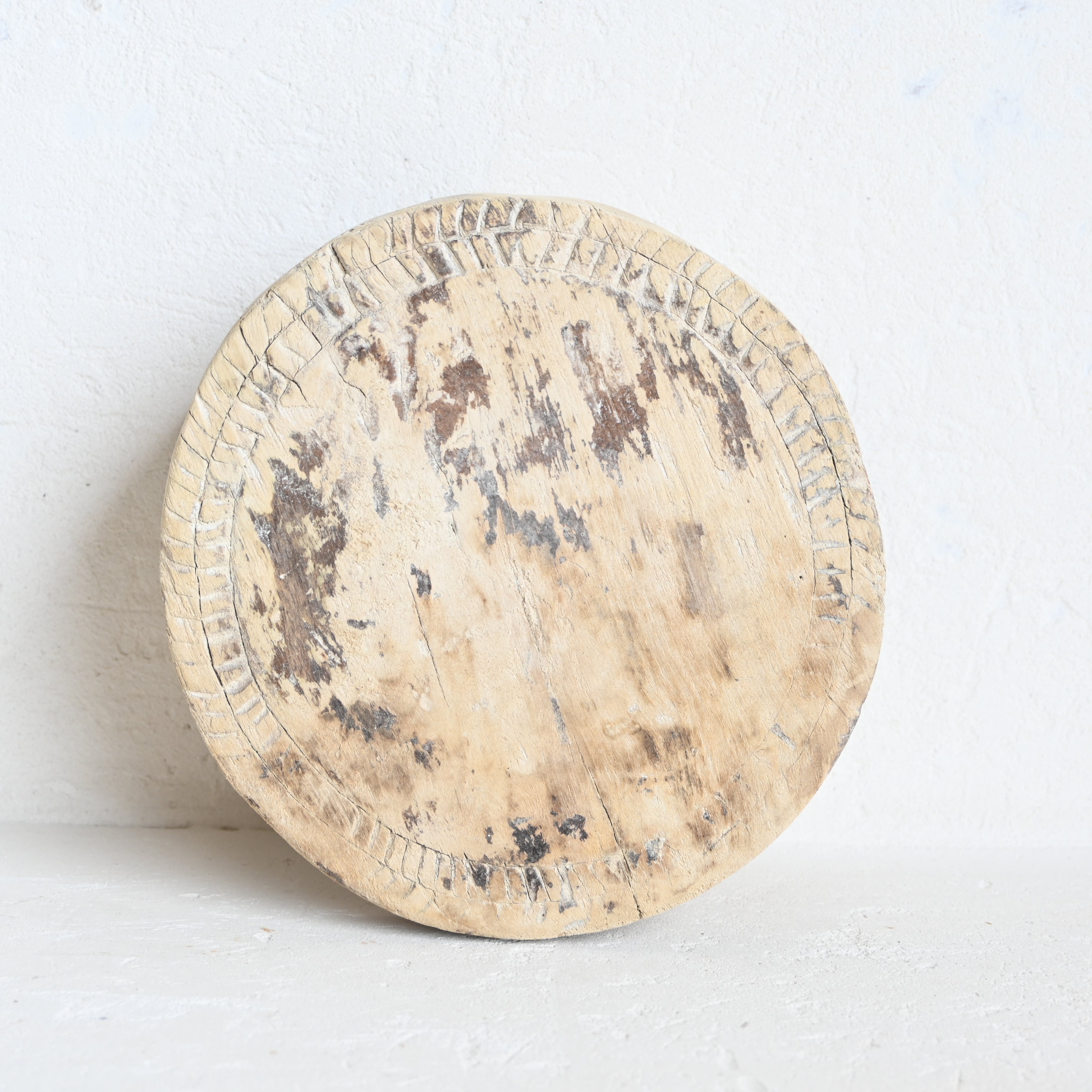 Carved Chapati with legs 259667-3