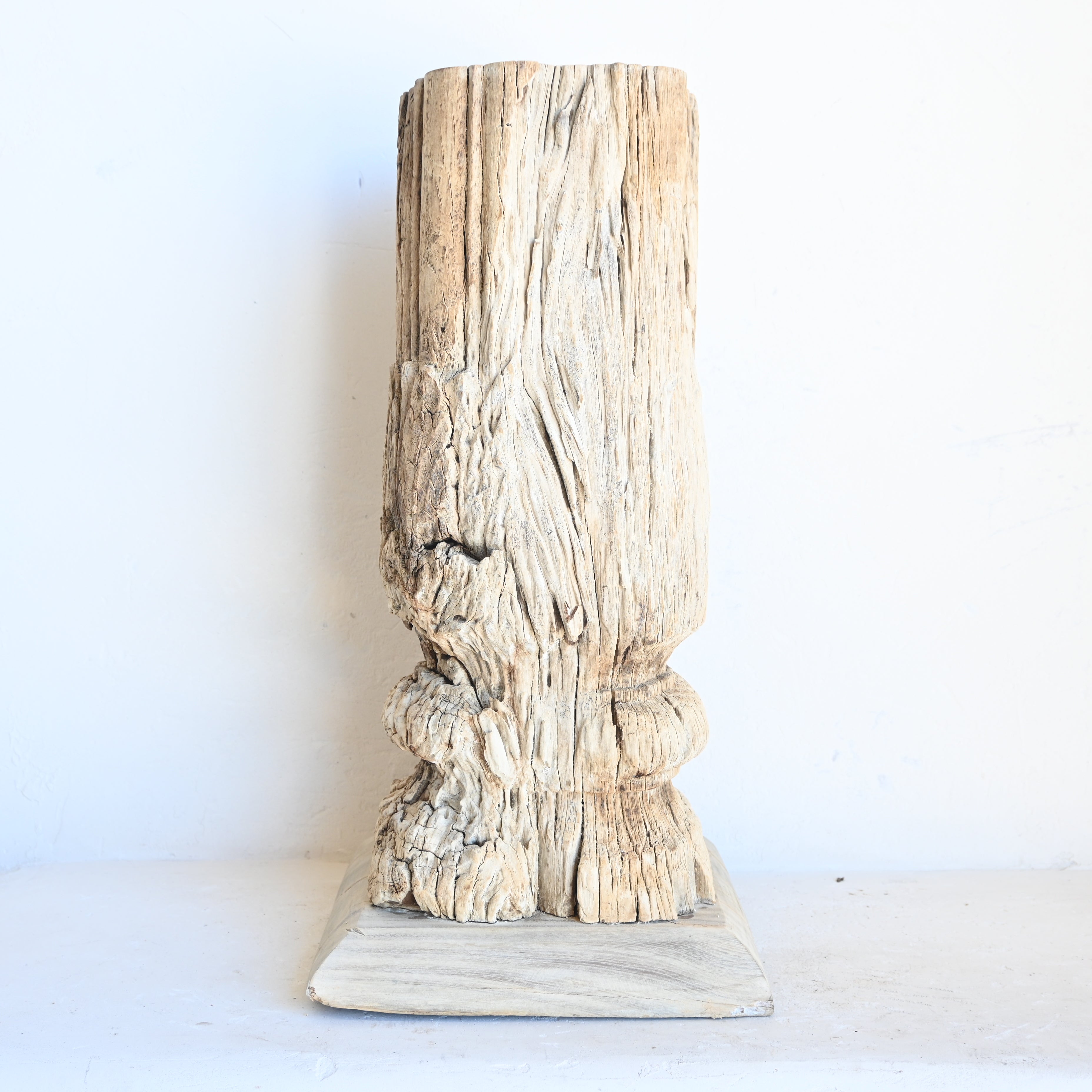 Indian Candle stand 296113 B