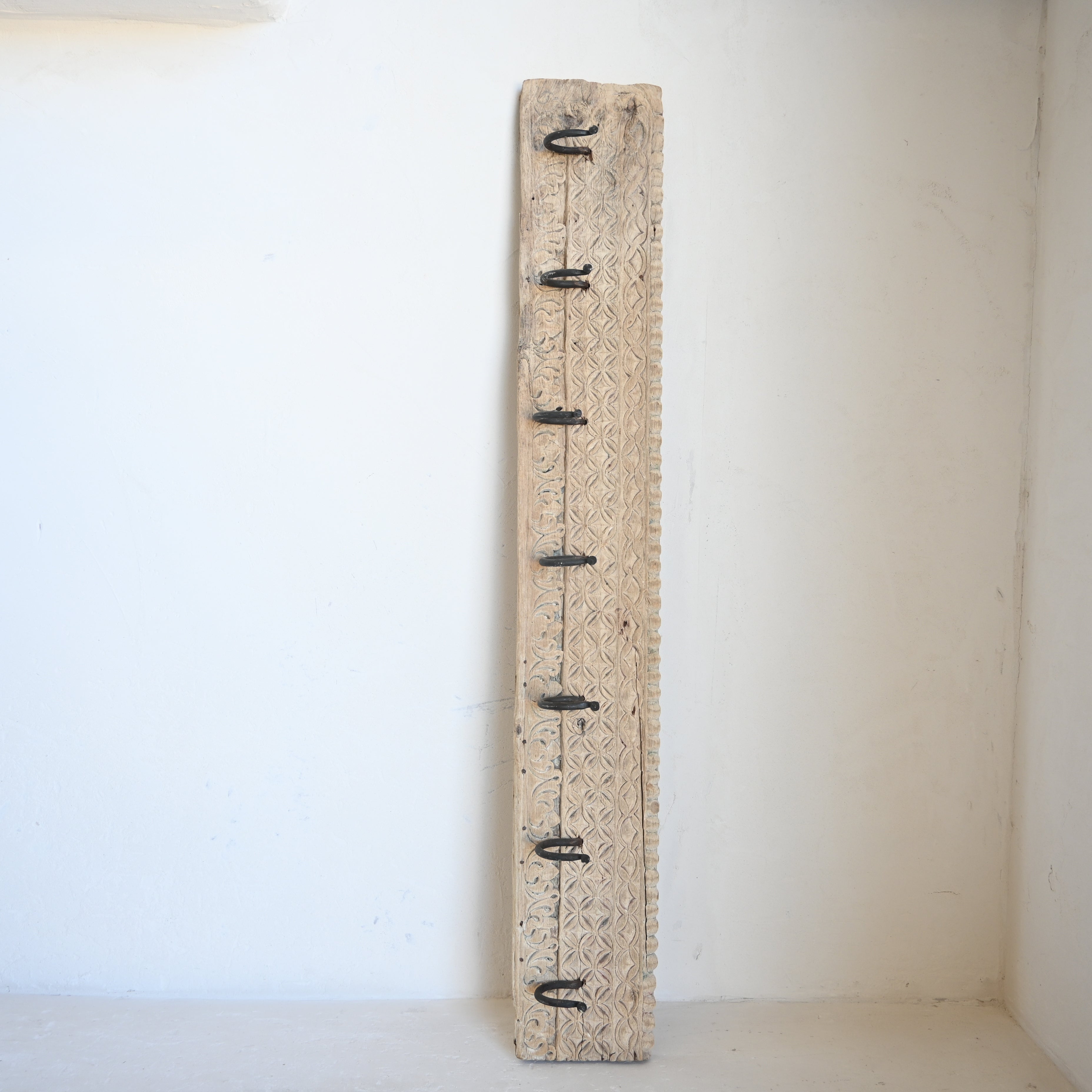 Carved Indian Timber Hook 328531