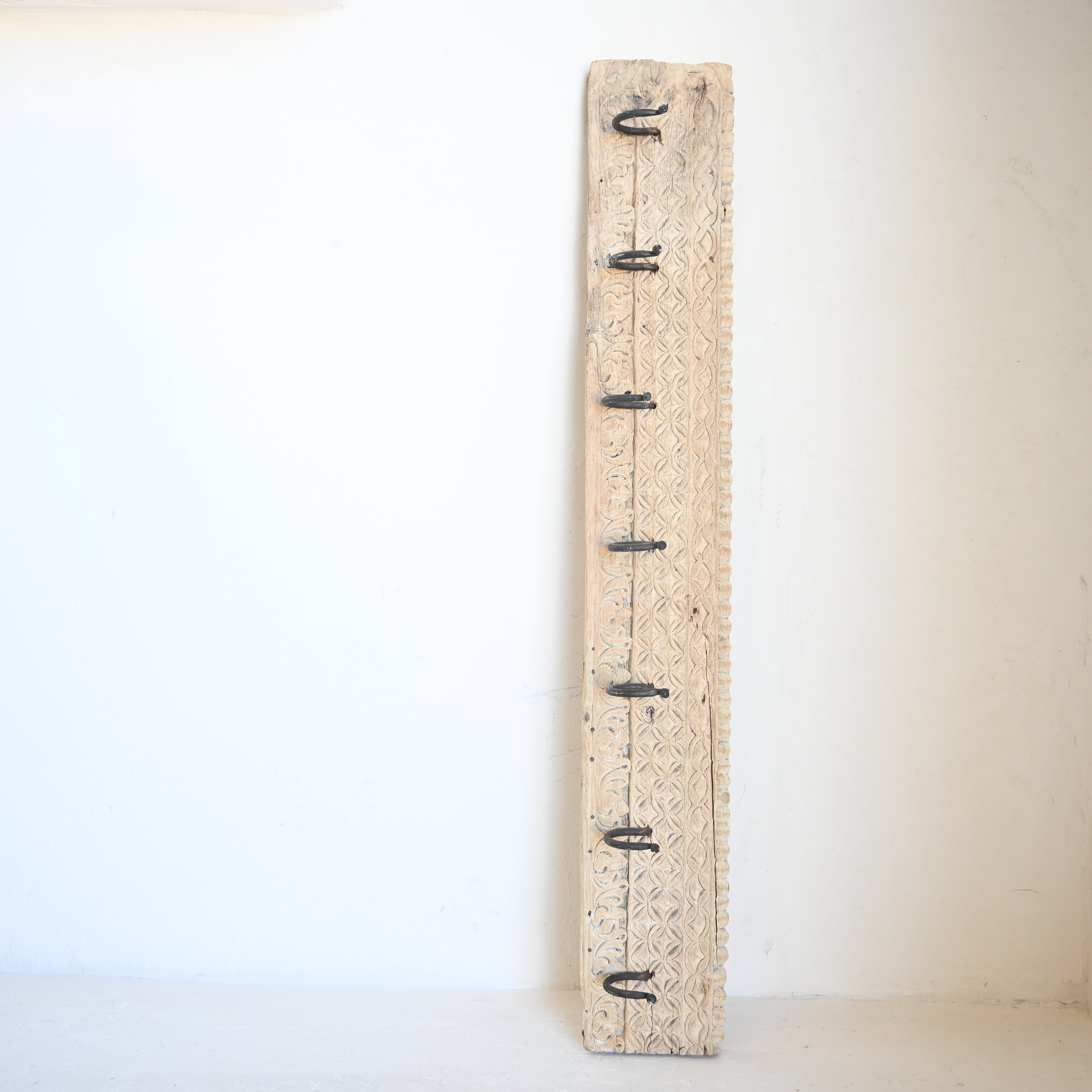 Carved Indian Timber Hook 328531