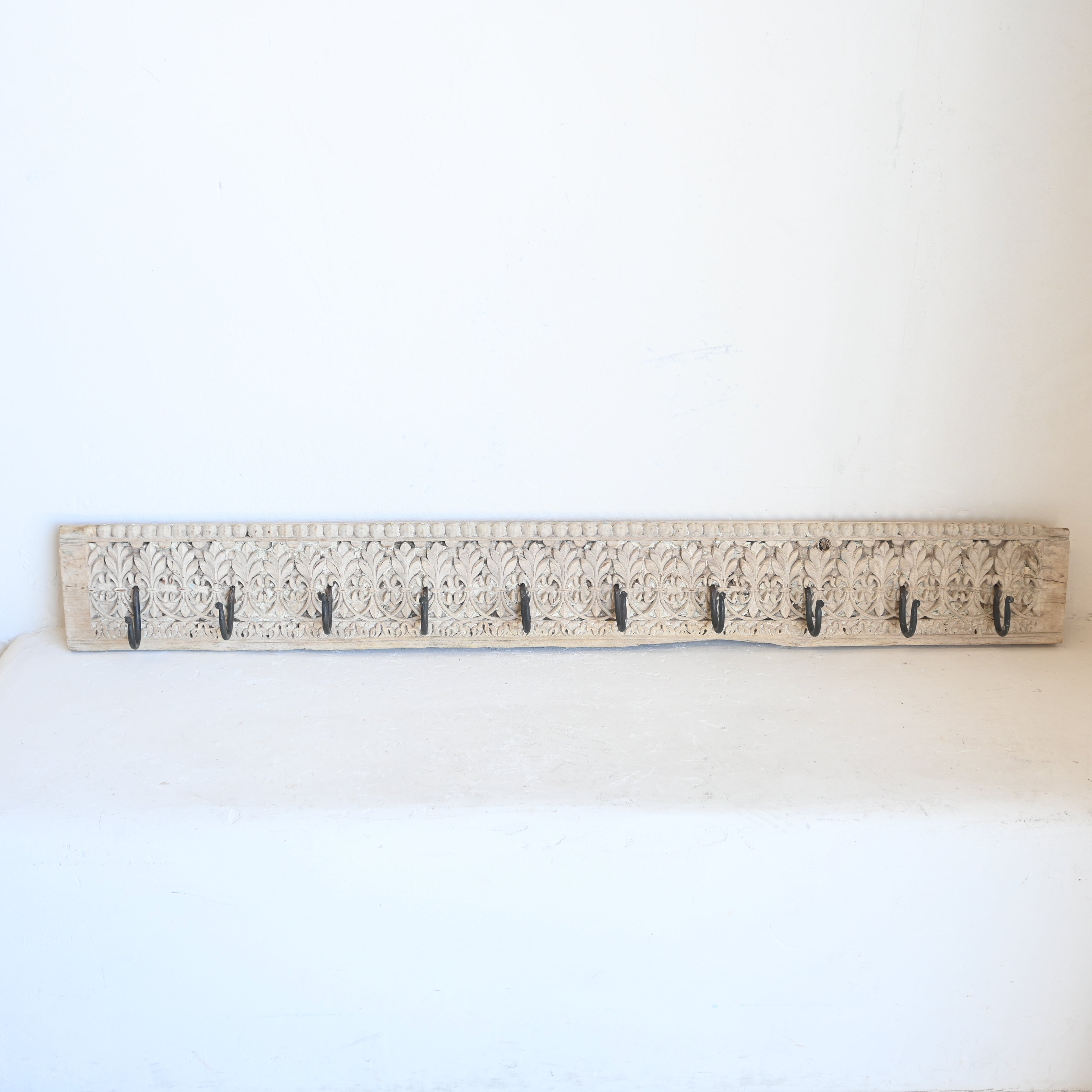 Carved Indian Timber Hook 328173